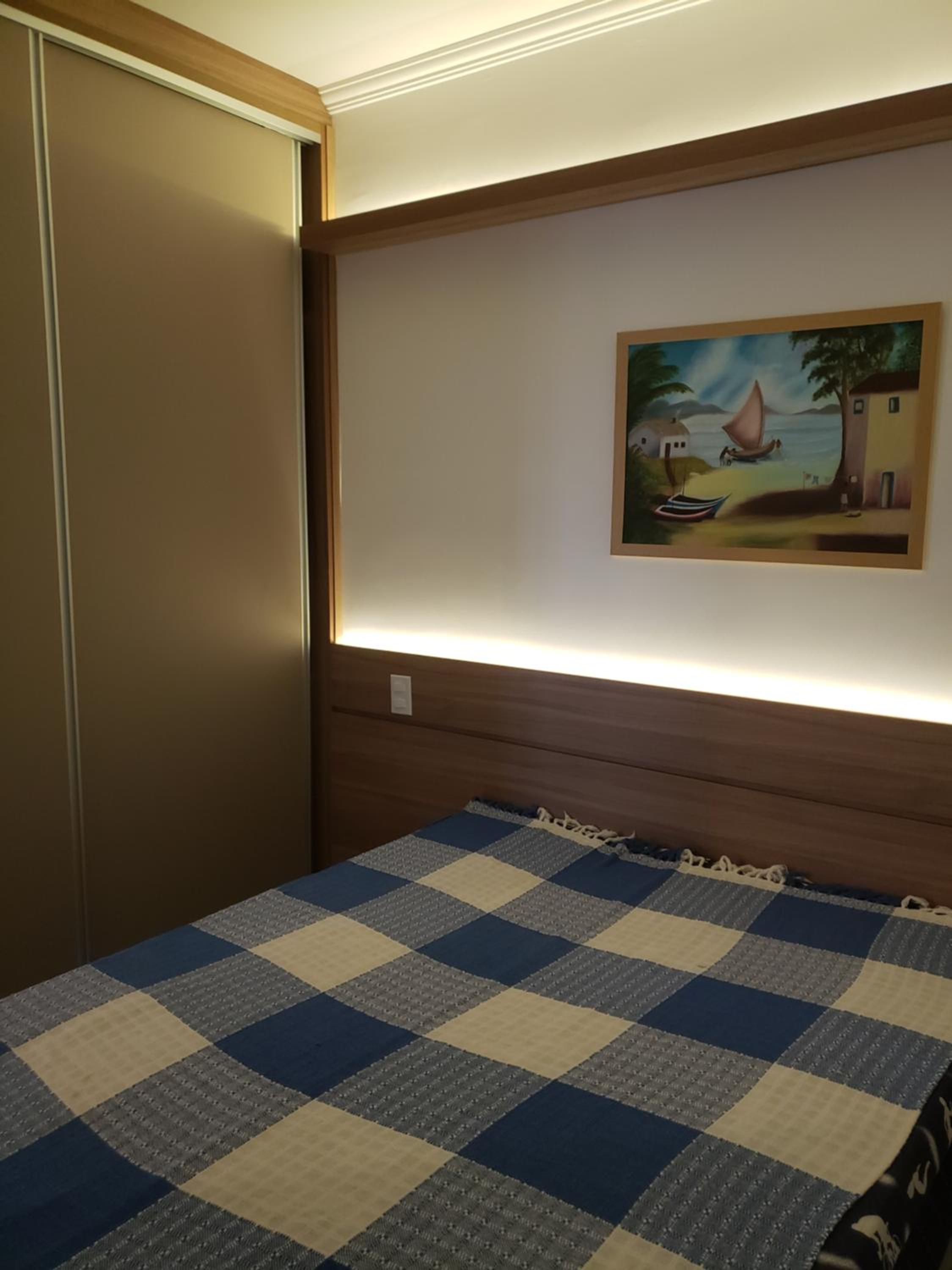 Two-Bedroom Apartment - Photo 2
