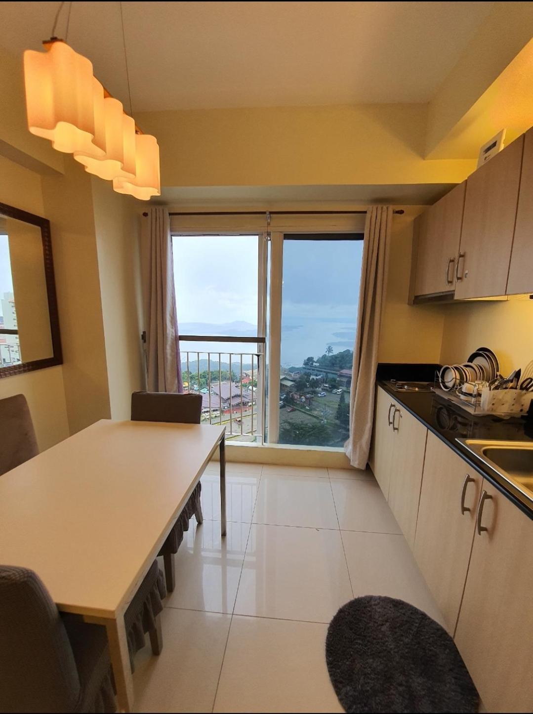 Studio with Lake View - Photo 20