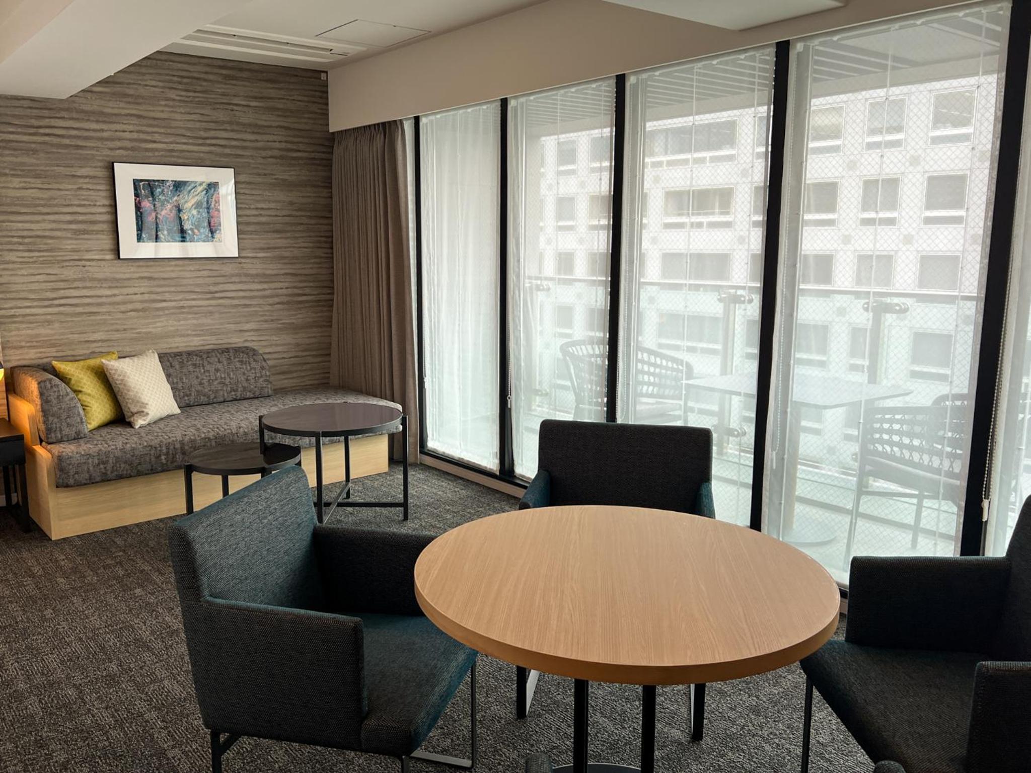 Deluxe King Room - Photo 17
