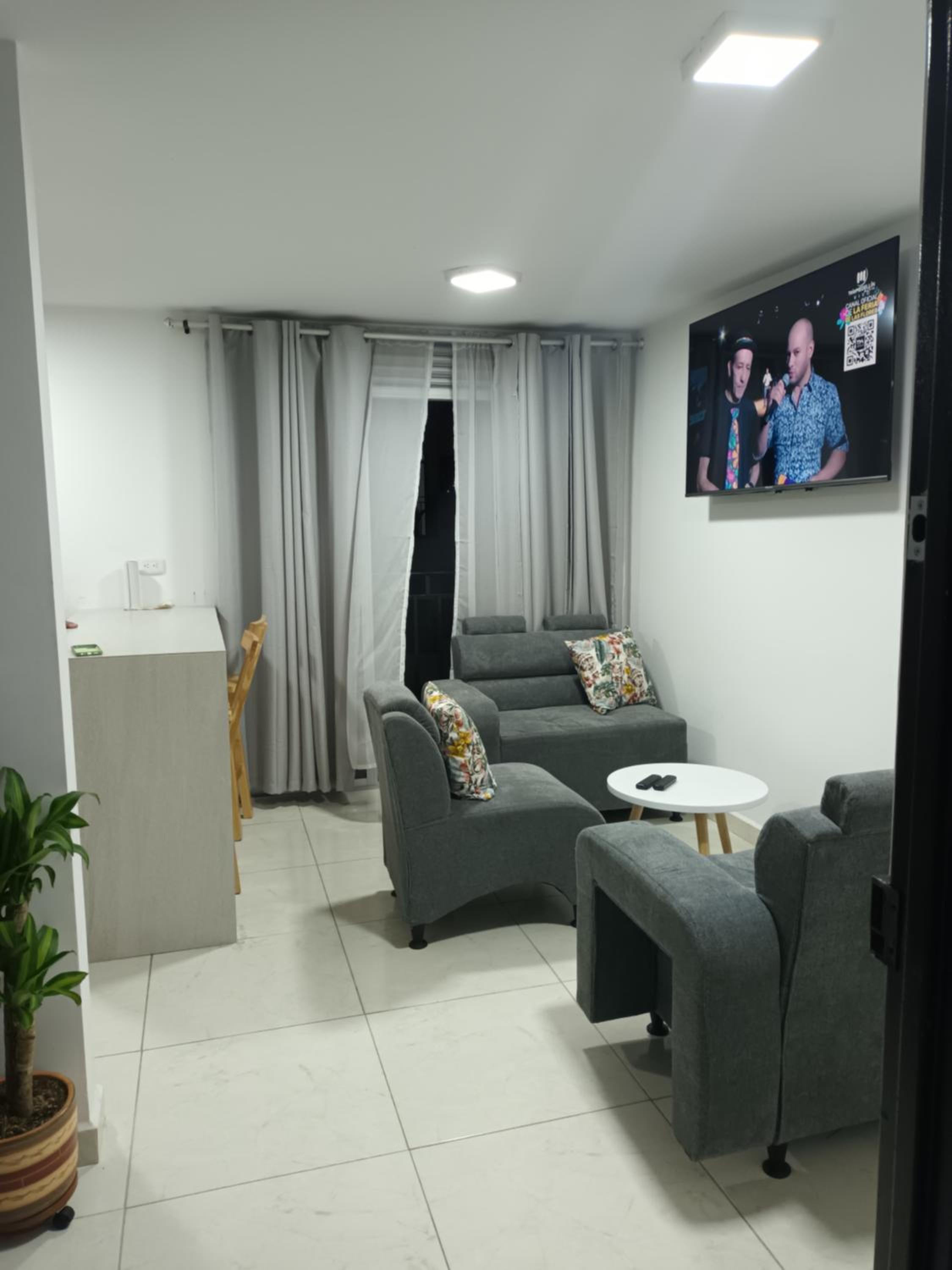 Three-Bedroom Apartment photo 1