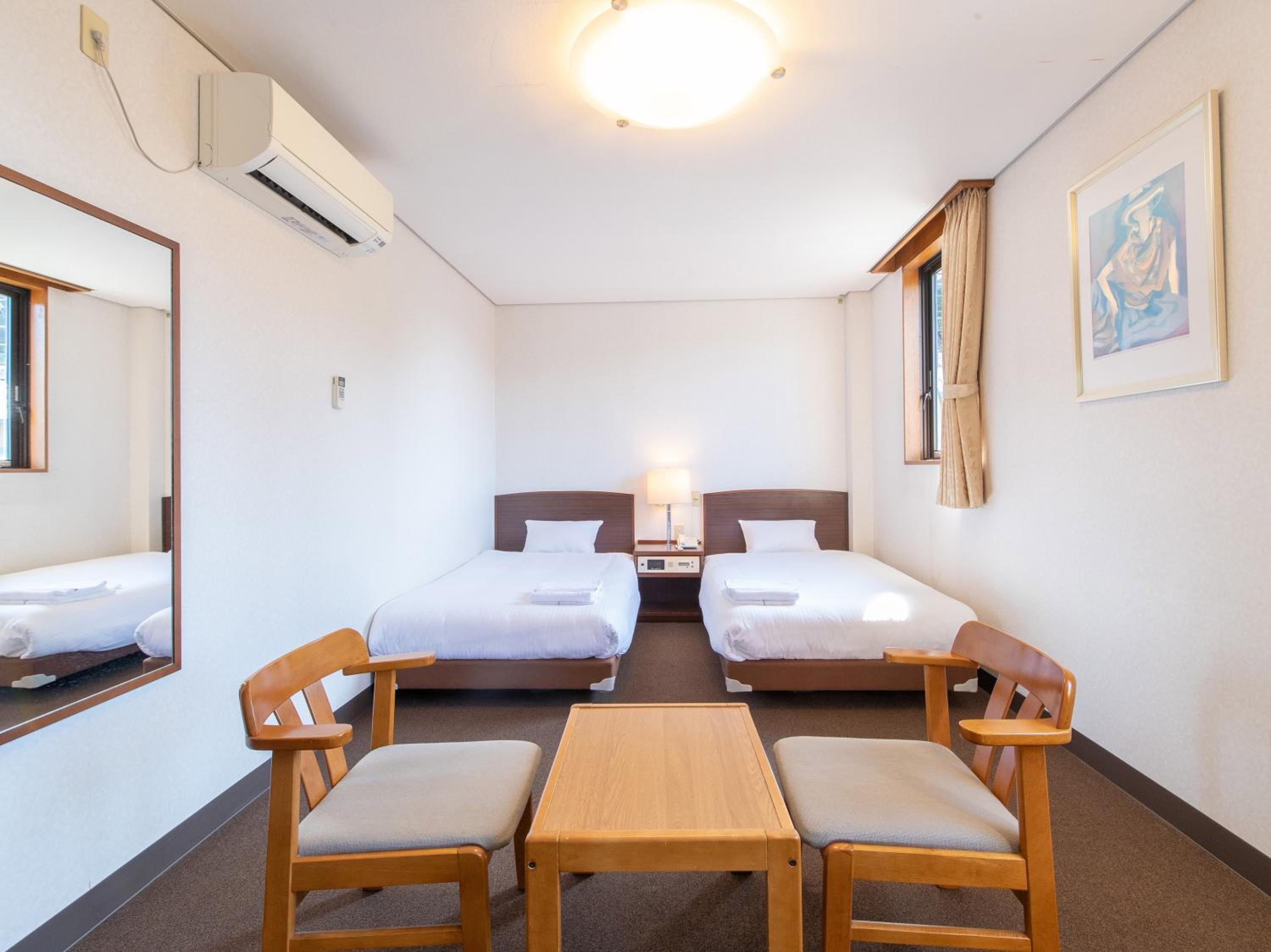Standard Twin Room - Non-Smoking - Photo 9