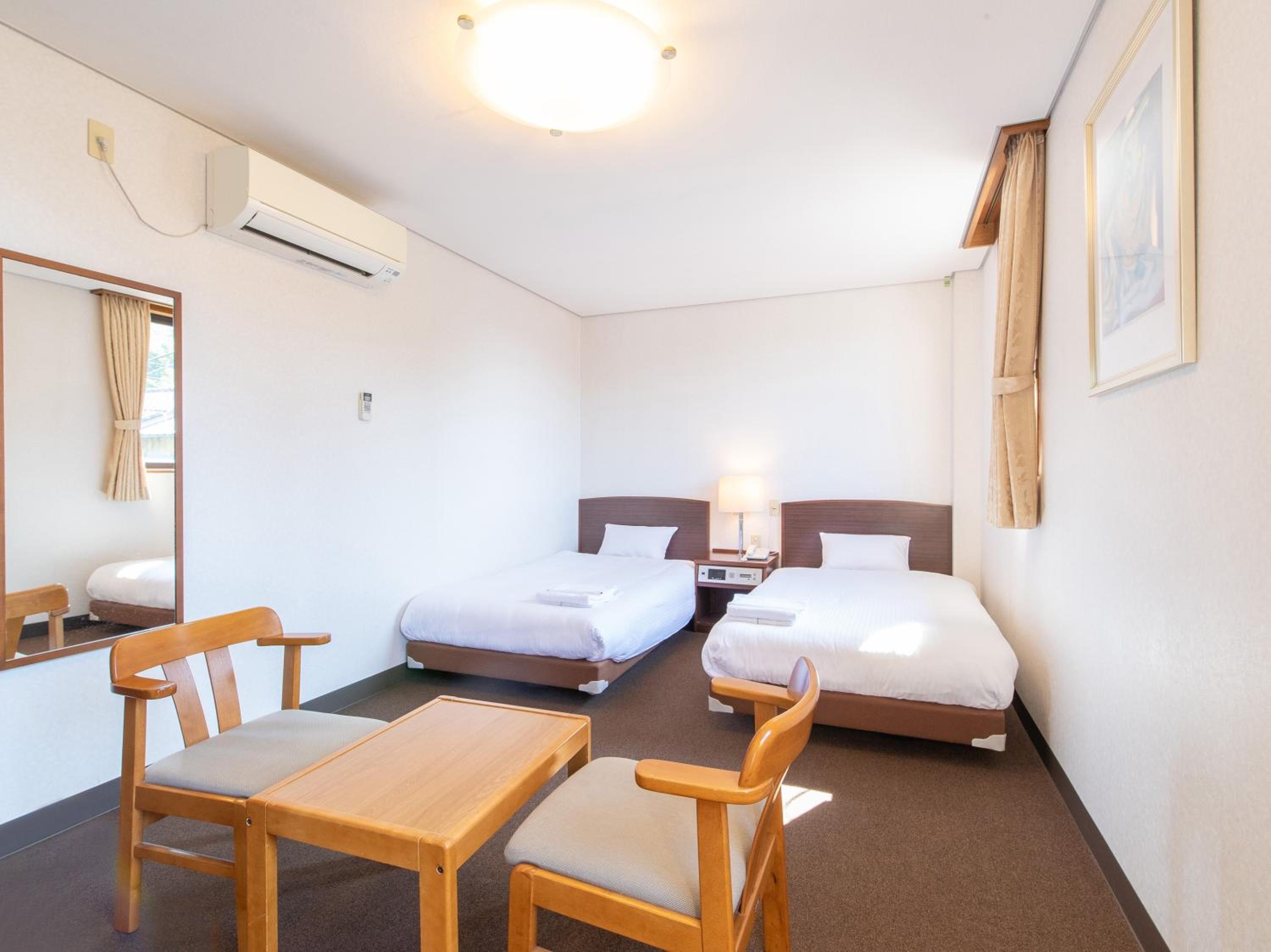 Standard Twin Room - Non-Smoking - Photo 7