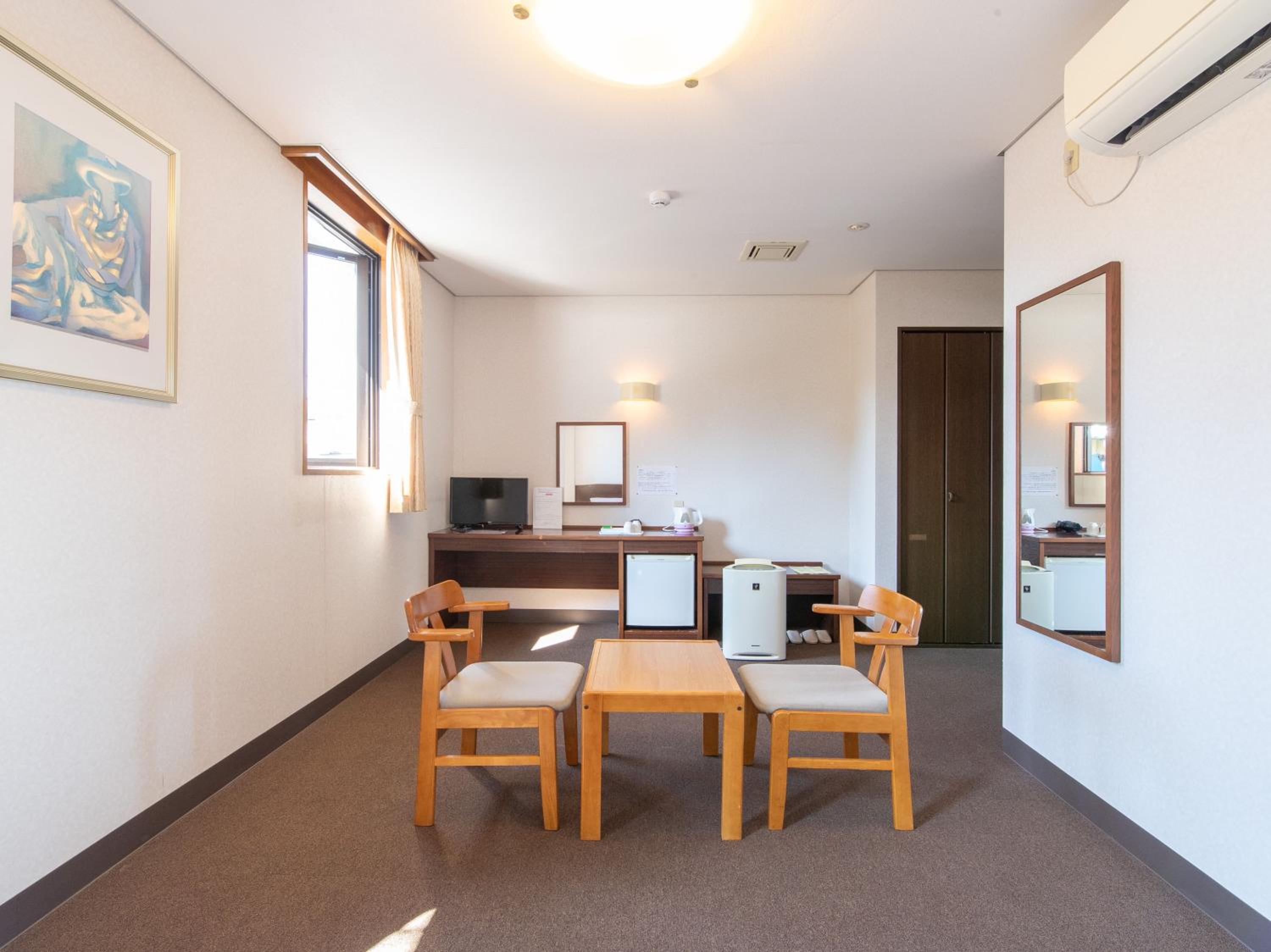 Standard Twin Room - Non-Smoking - Photo 5