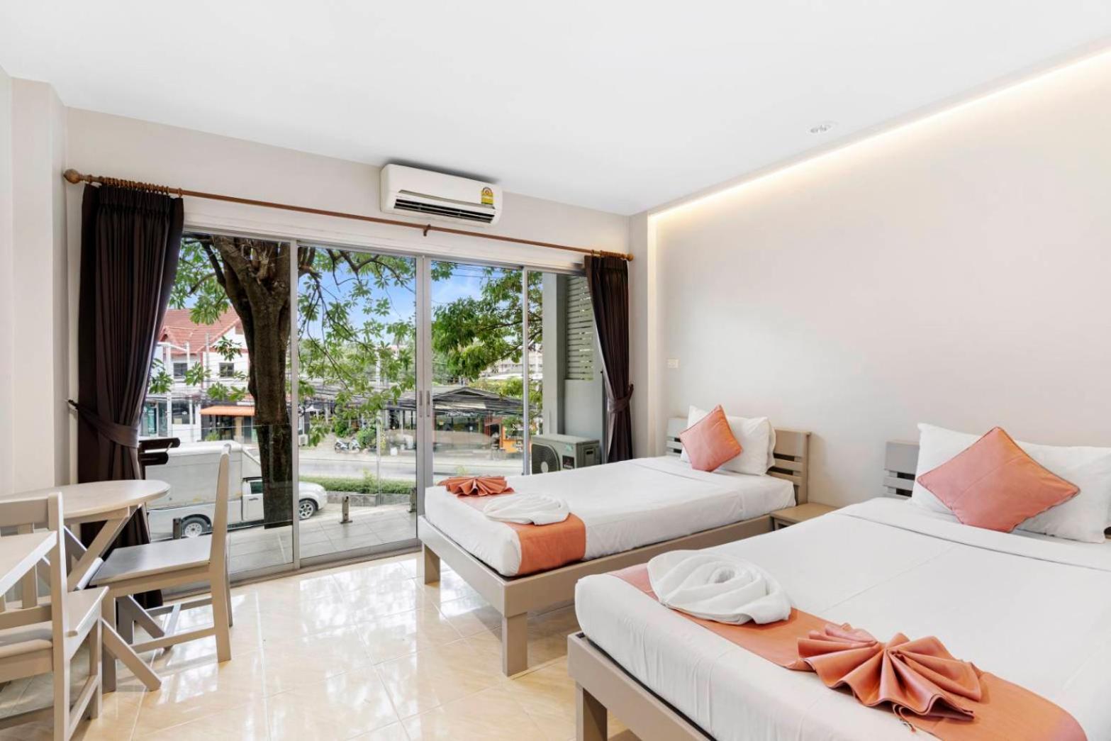 Standard Twin Room - Photo 1