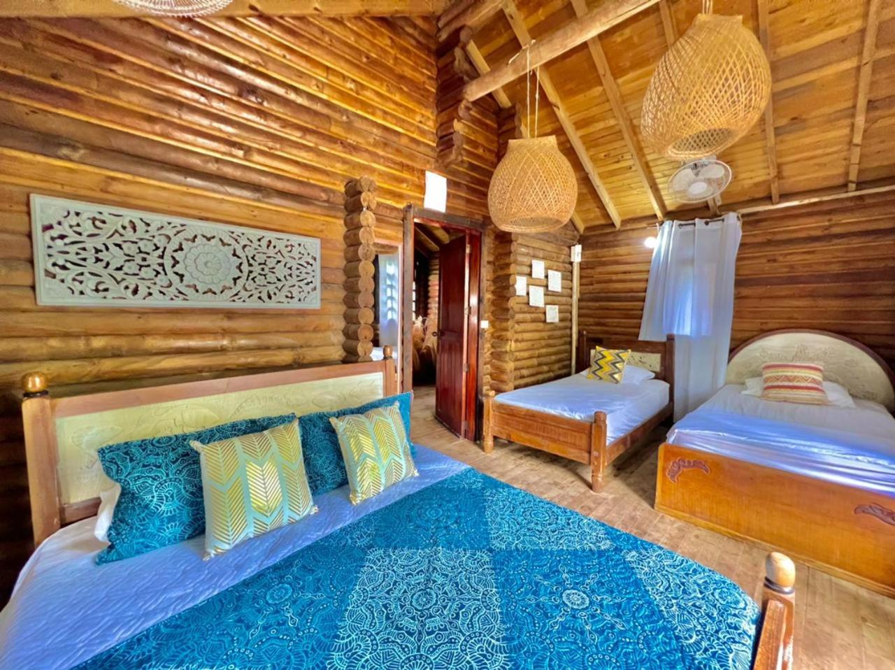 Family Room with Sea View photo 2