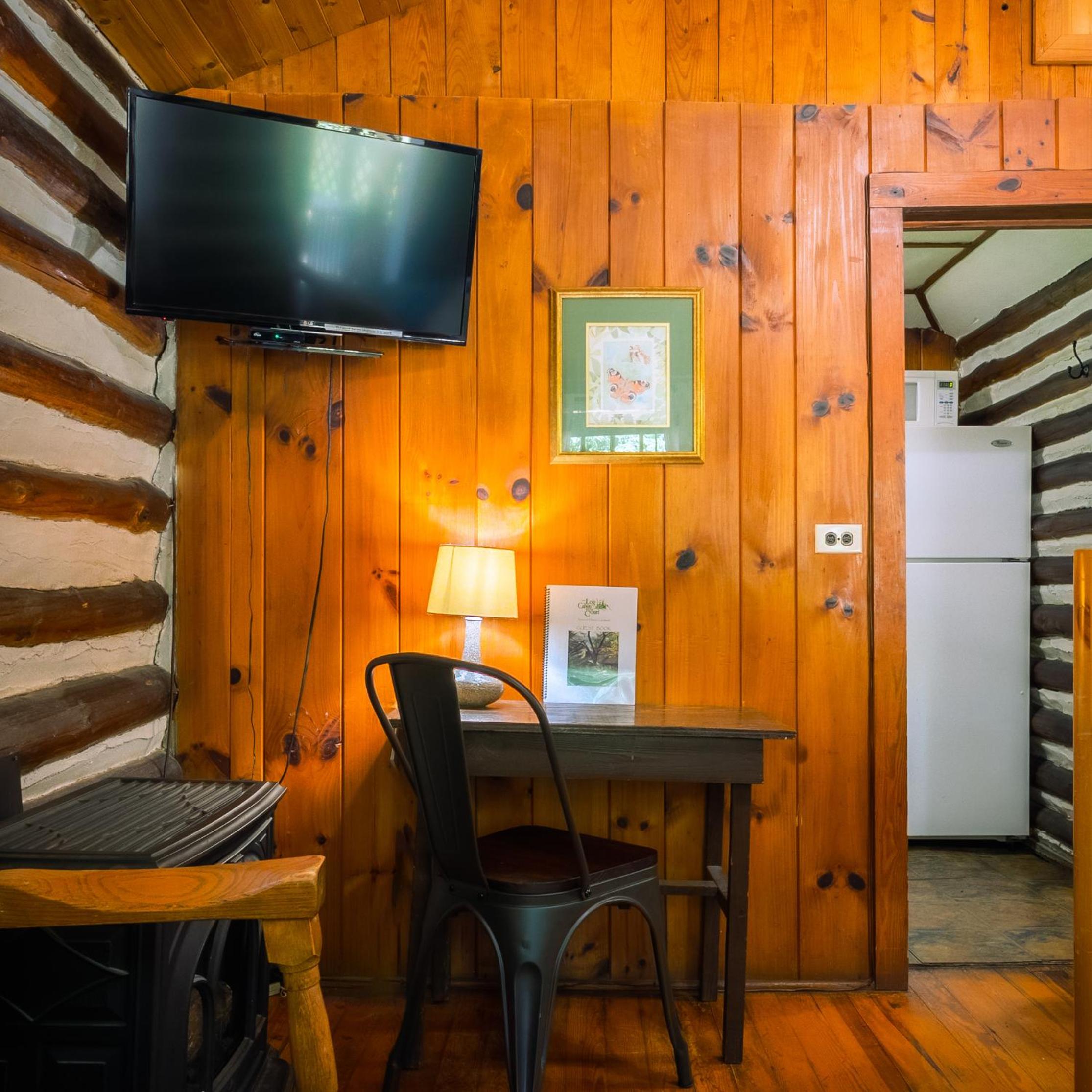 Kozy Korner Cabin - Photo 3