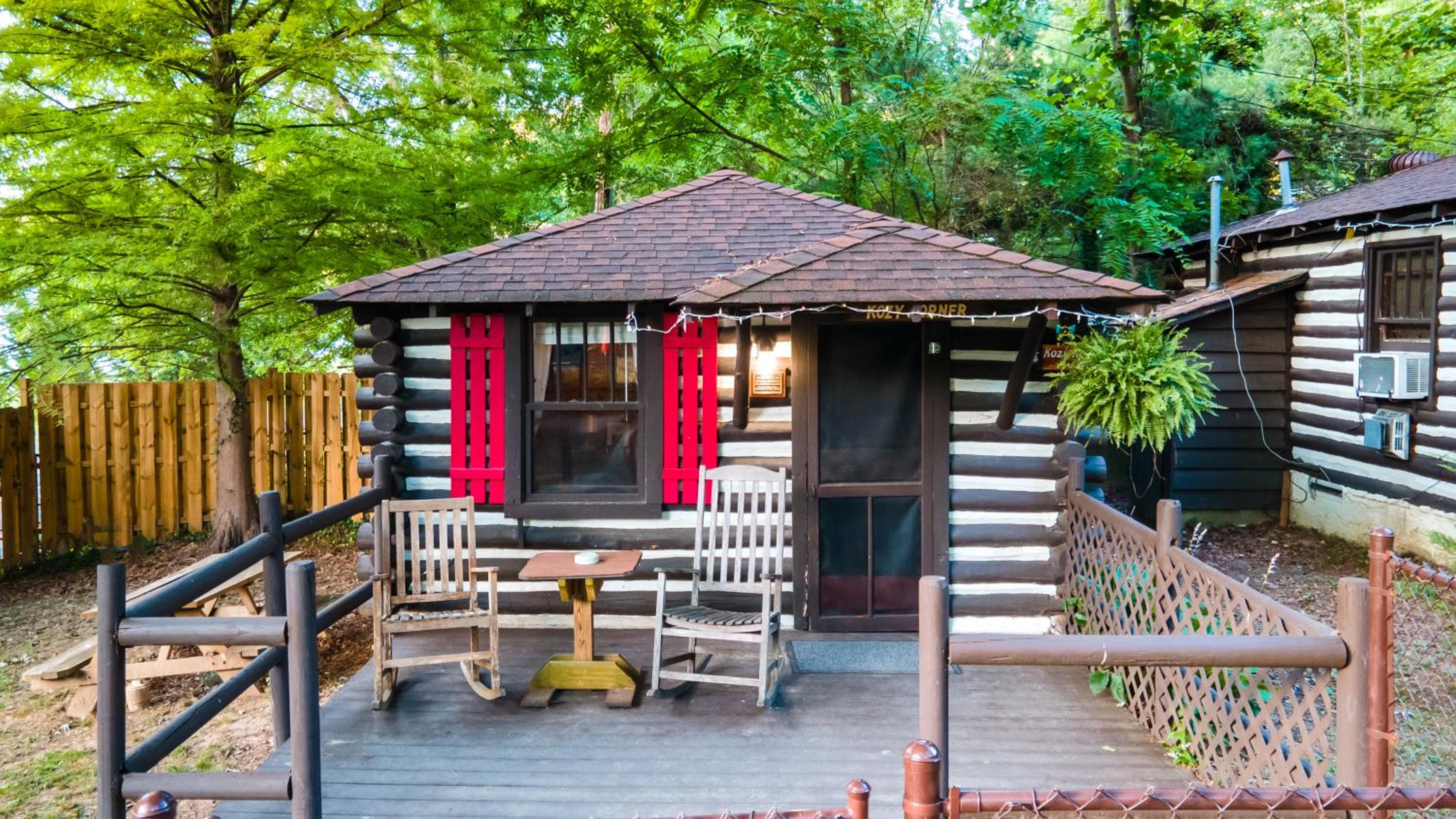 Kozy Korner Cabin - Photo 15