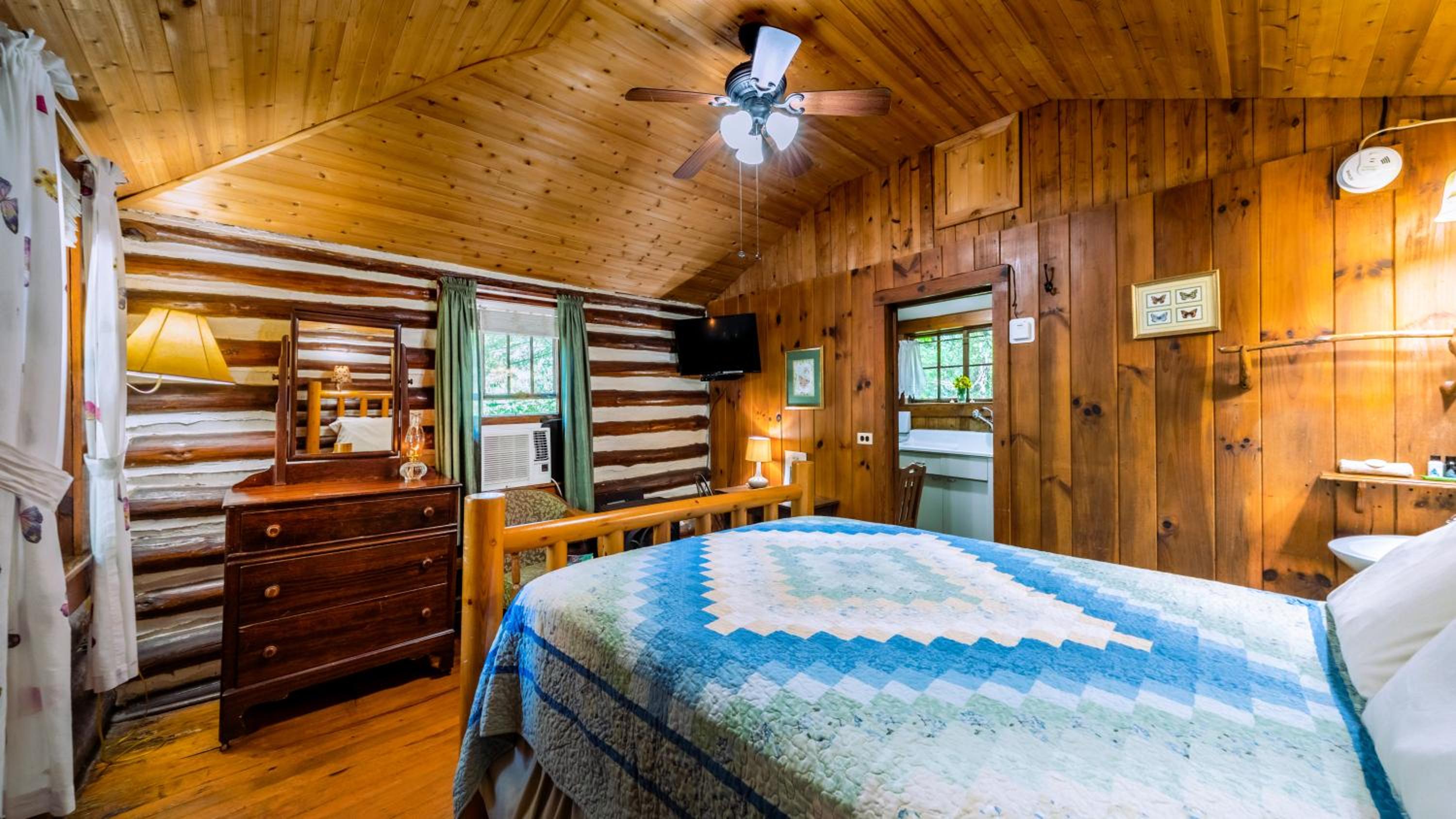 Kozy Korner Cabin - Photo 7