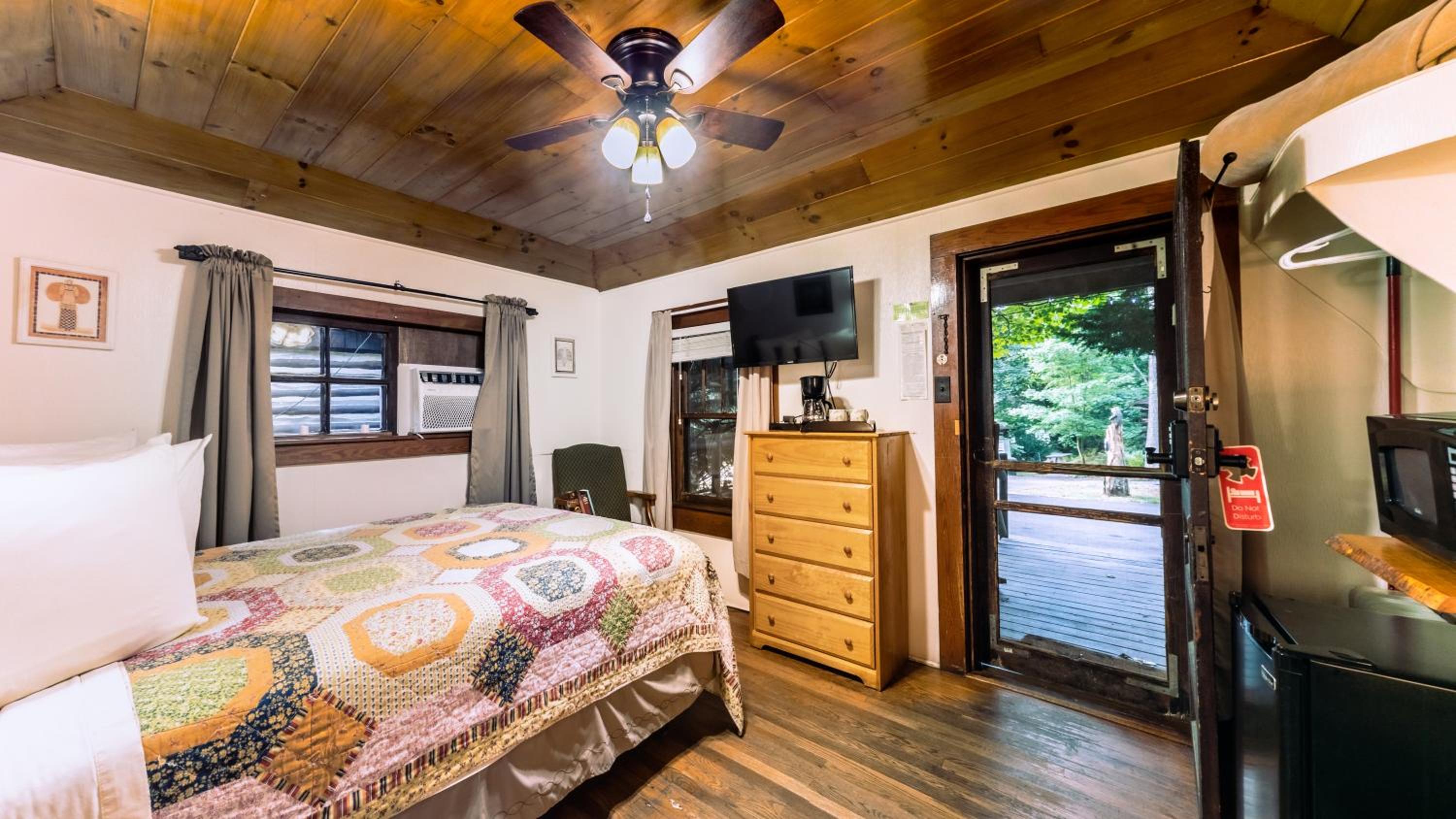 Happy Haven Cabin - Photo 5