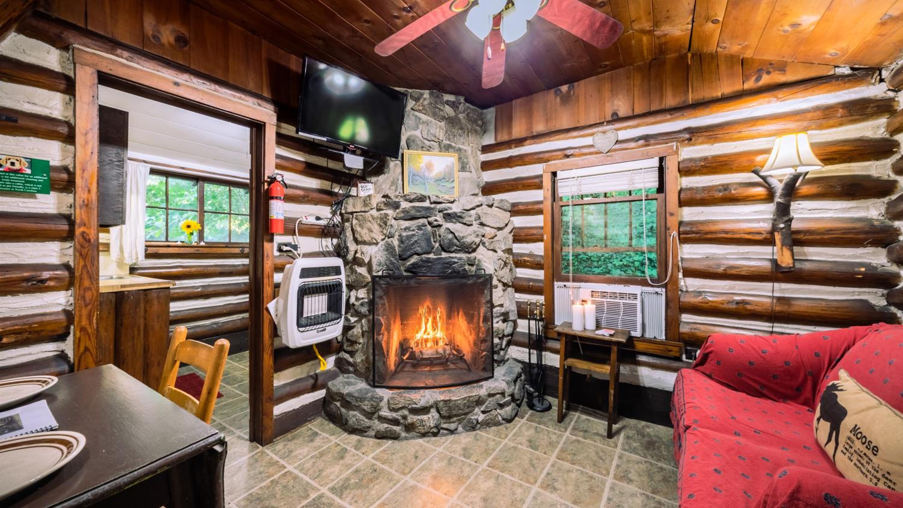 Hermitage Cabin - Photo 1