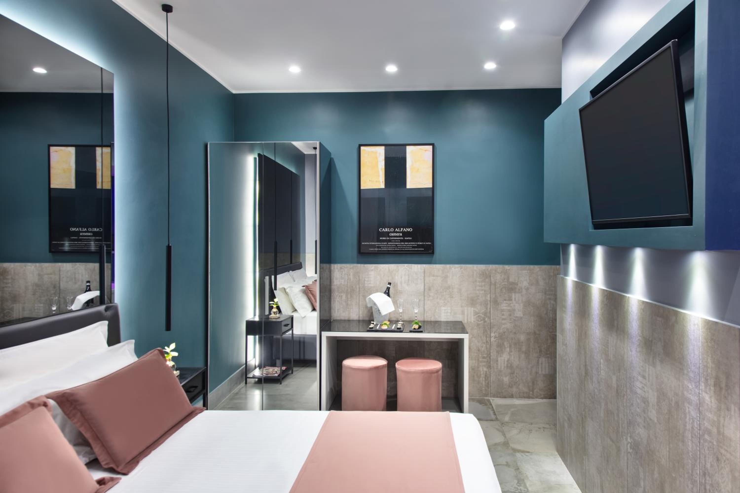 Queen Room with Spa Bath