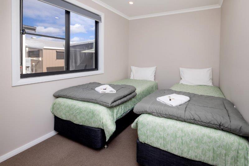 Deluxe Riverfront Two-Bedroom Villa photo 3