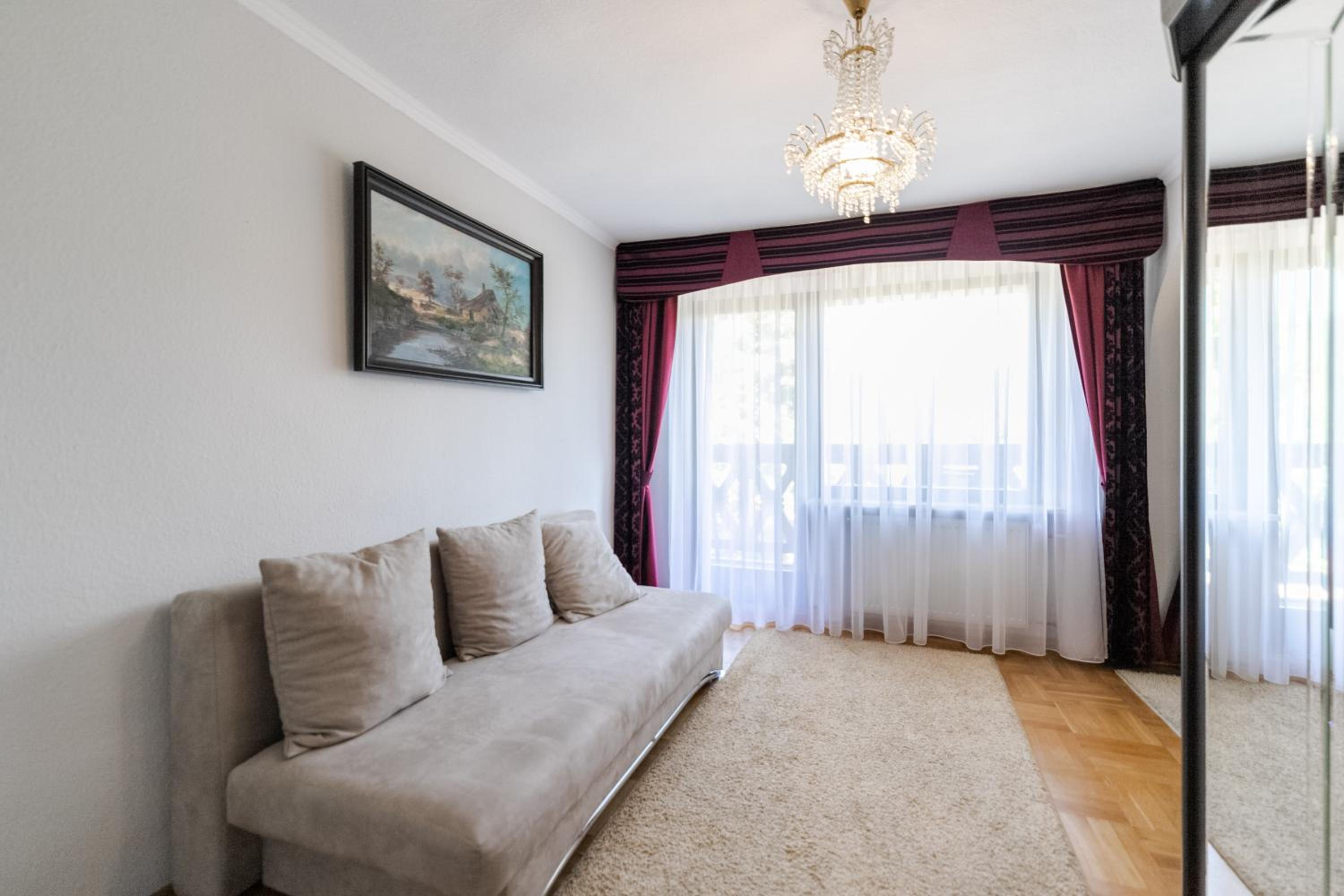 Two-Bedroom Apartment - Photo 8