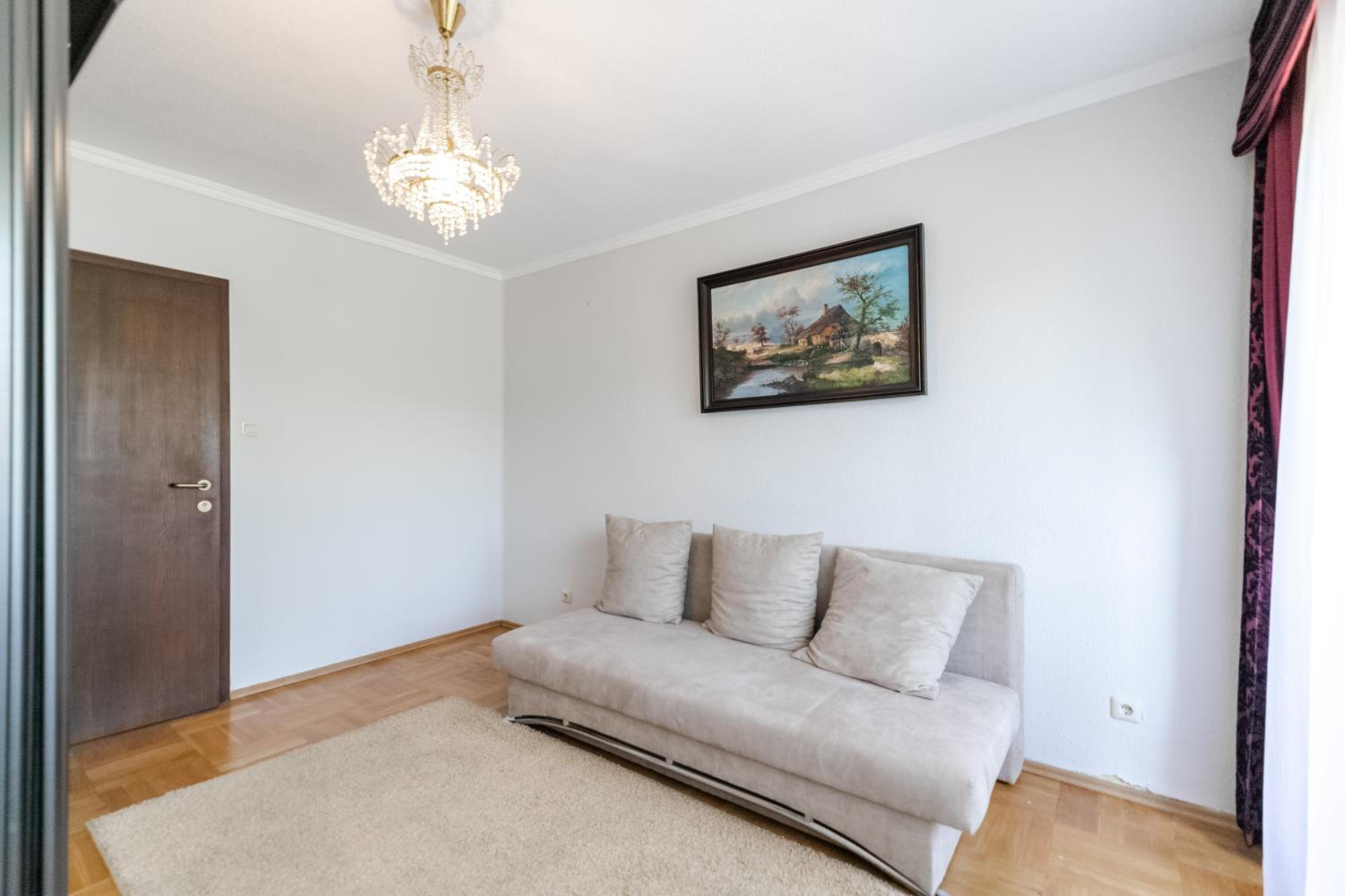 Two-Bedroom Apartment - Photo 9