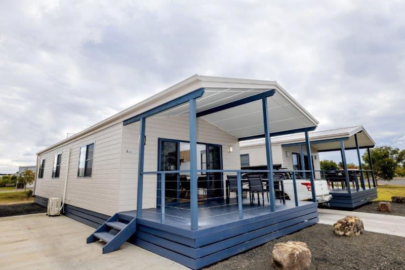 Deluxe Three-Bedroom Cabin - Not Pet Friendly photo 2