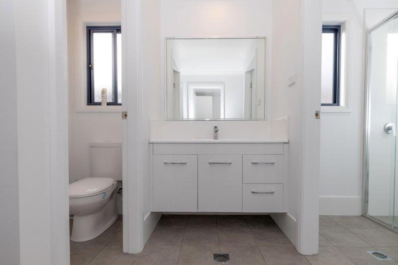 Deluxe Three-Bedroom Cabin - Not Pet Friendly photo 3