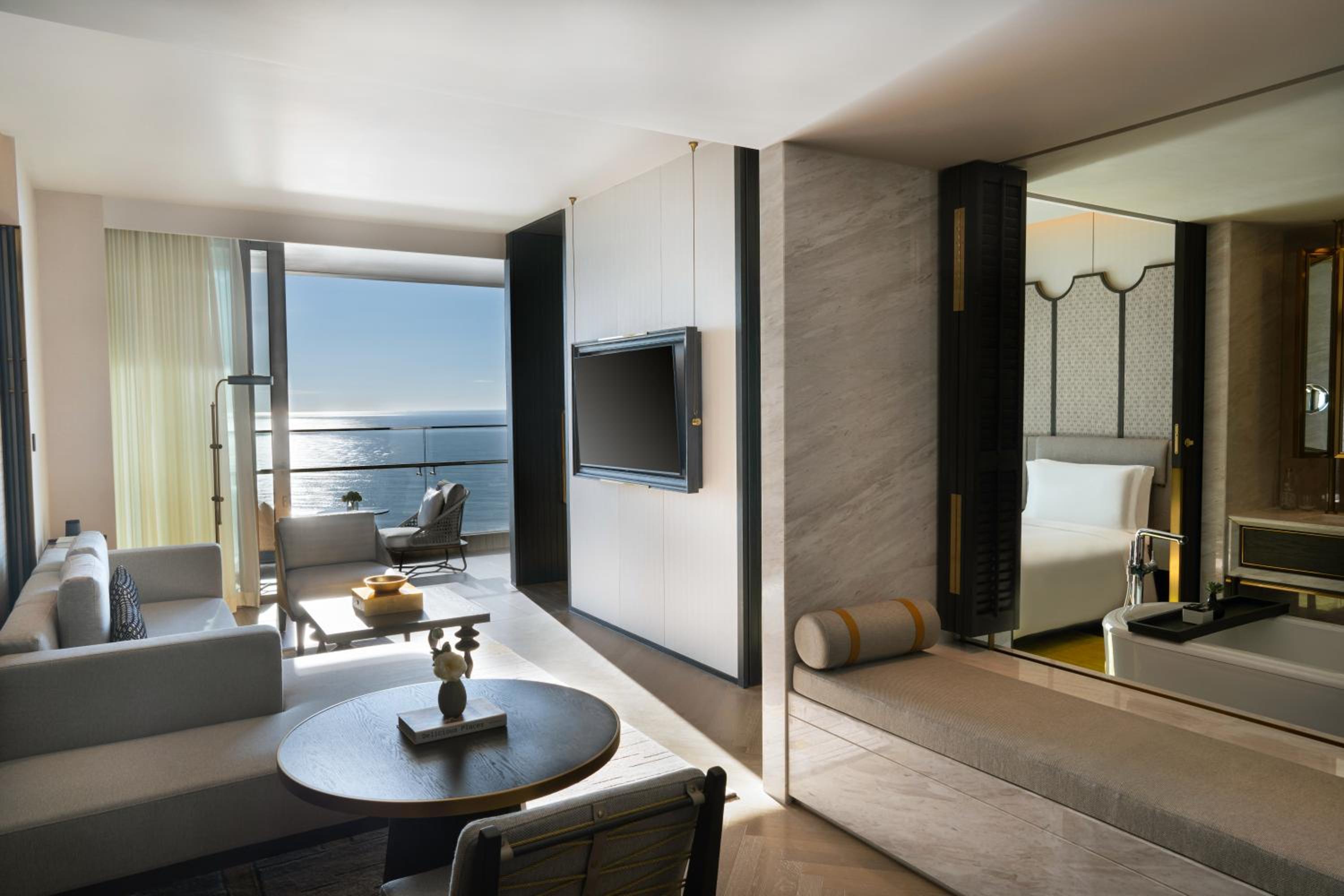 Deluxe Ocean View Suite King - Photo 5