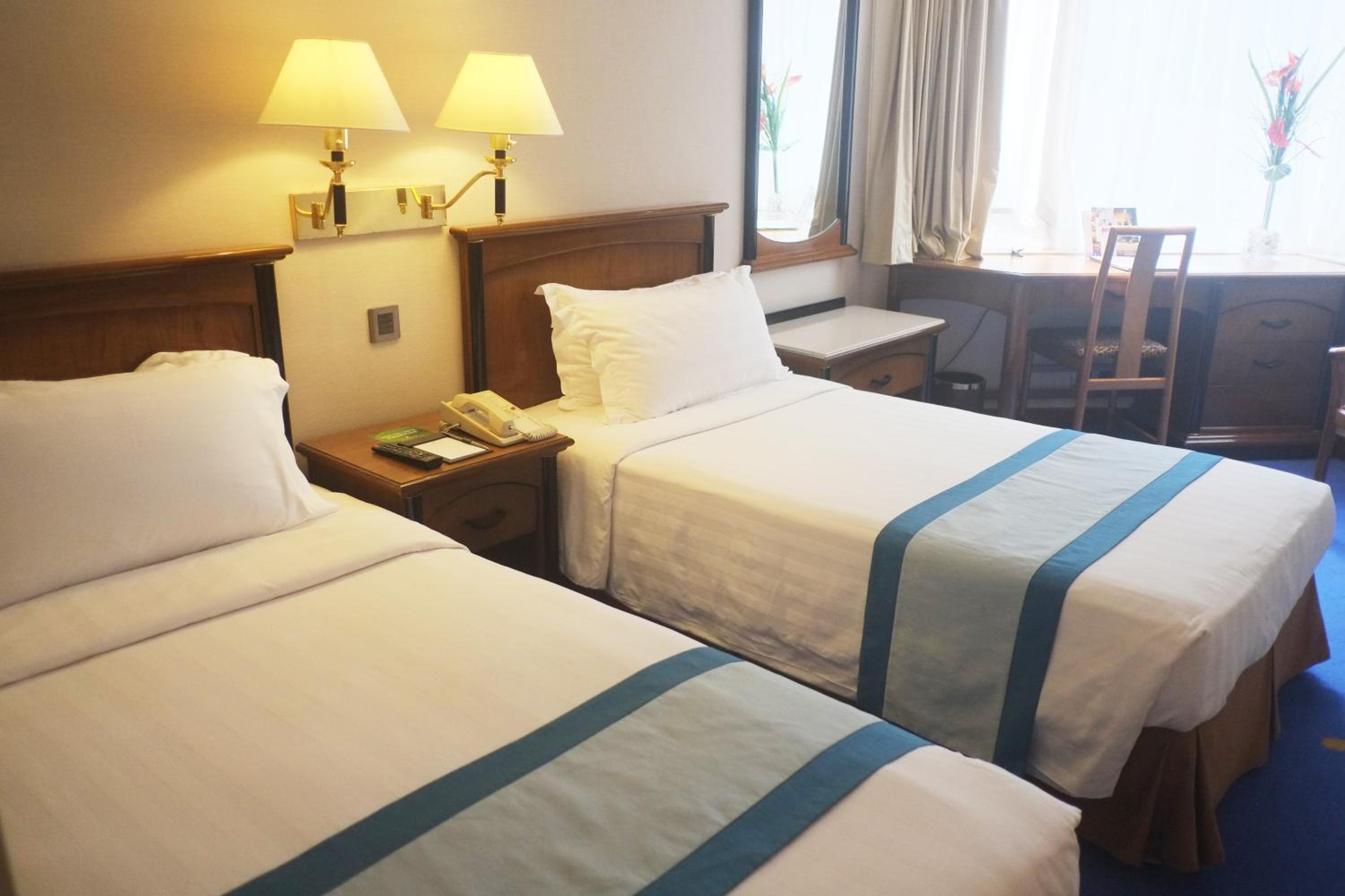 Non Smoking - City View Superior Room with Twin bed