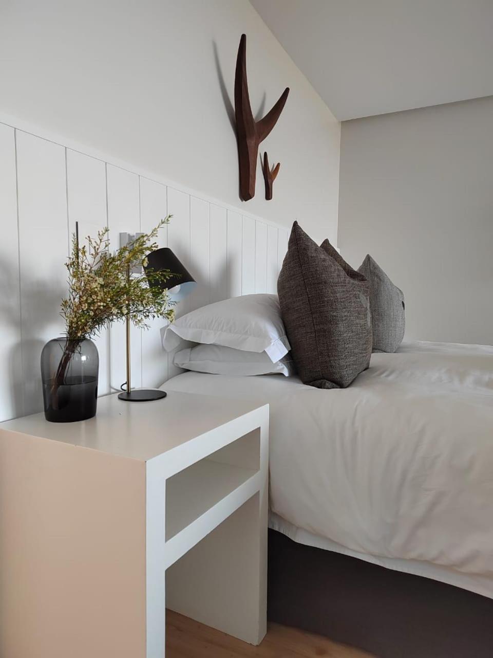 King Suite with Ocean View photo 3