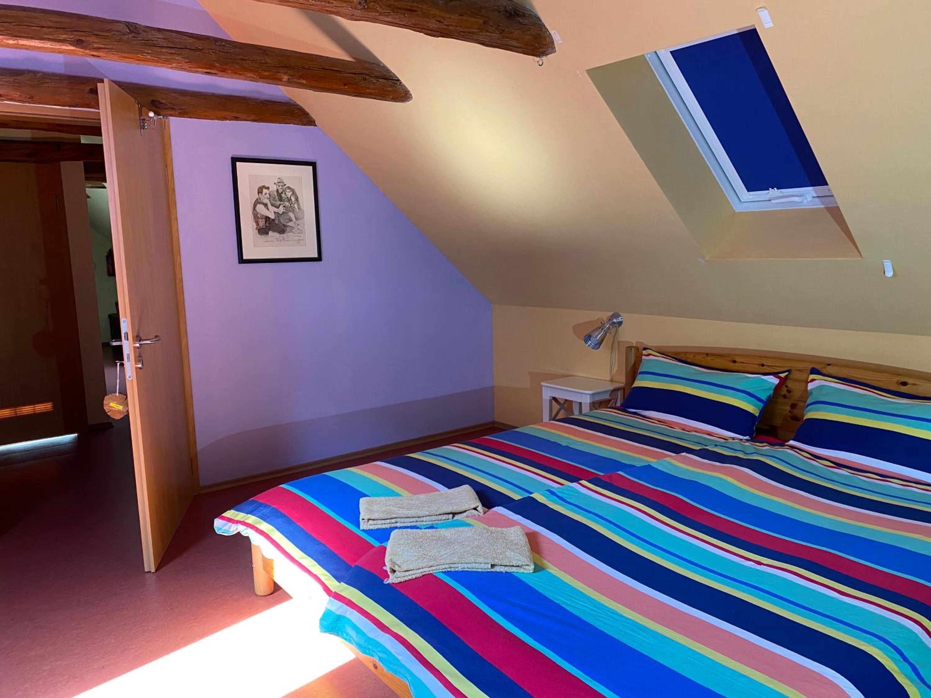 Double Room with Private Bathroom - Photo 2