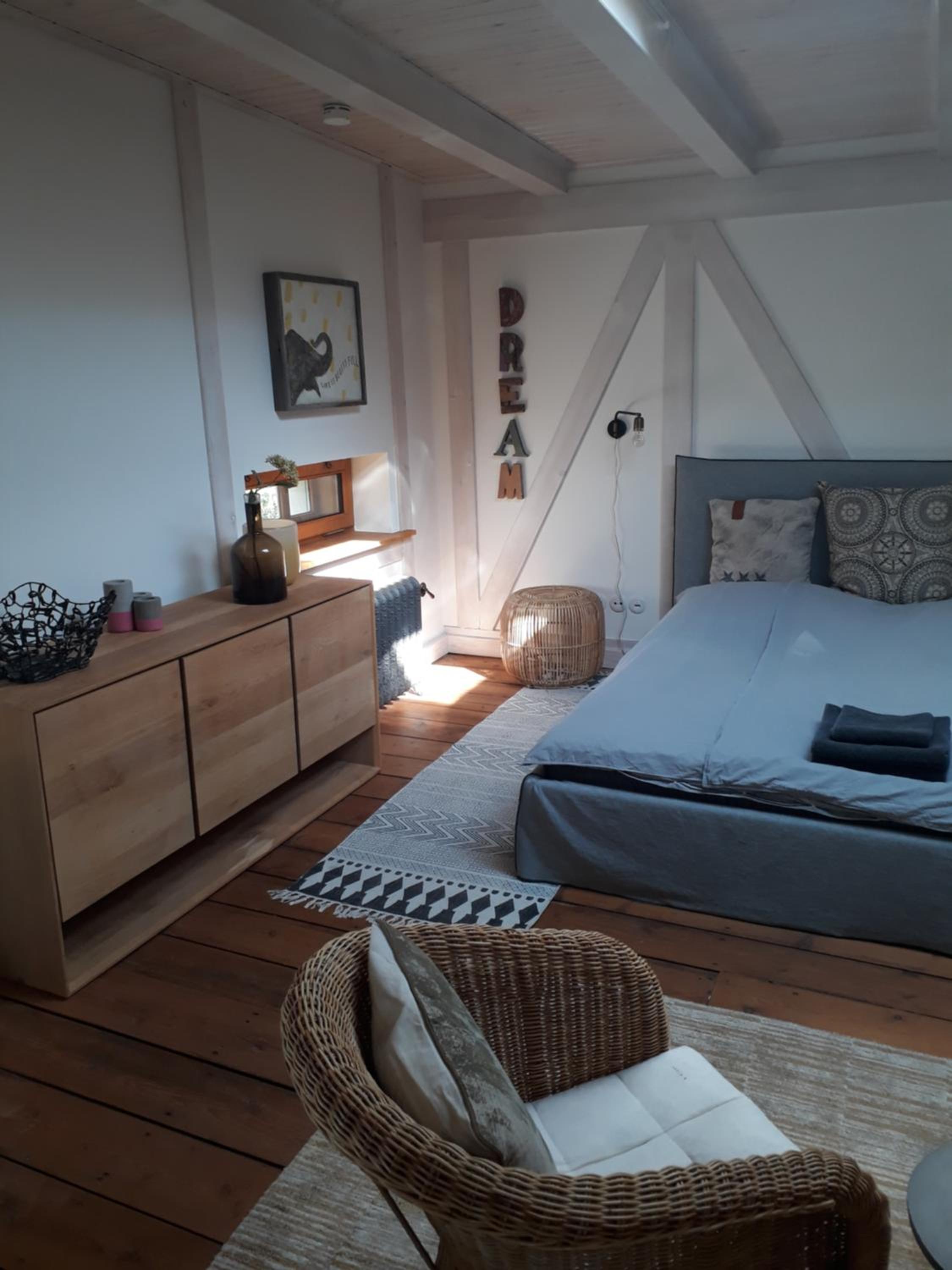 Double Room with Shared Bathroom photo 2