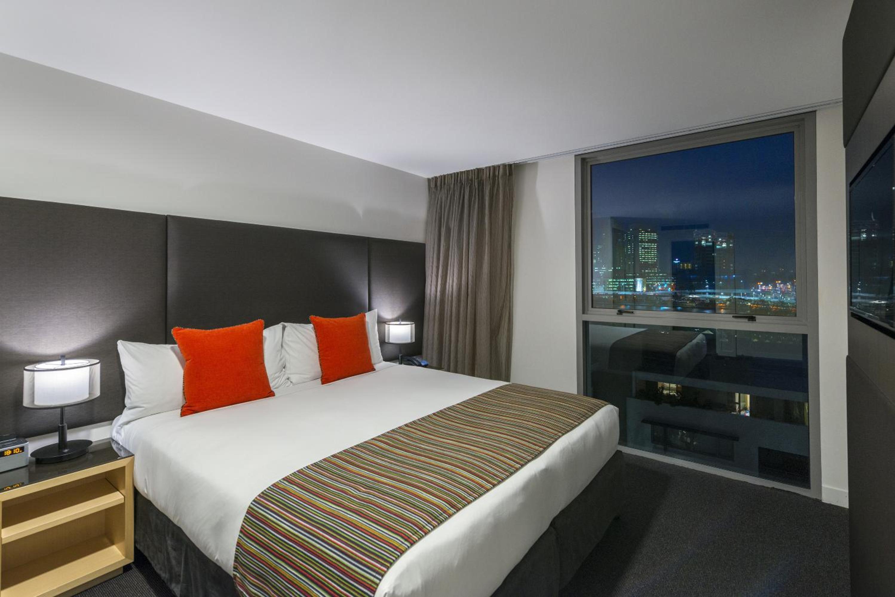 One-Bedroom Apartment With City View - Photo 7
