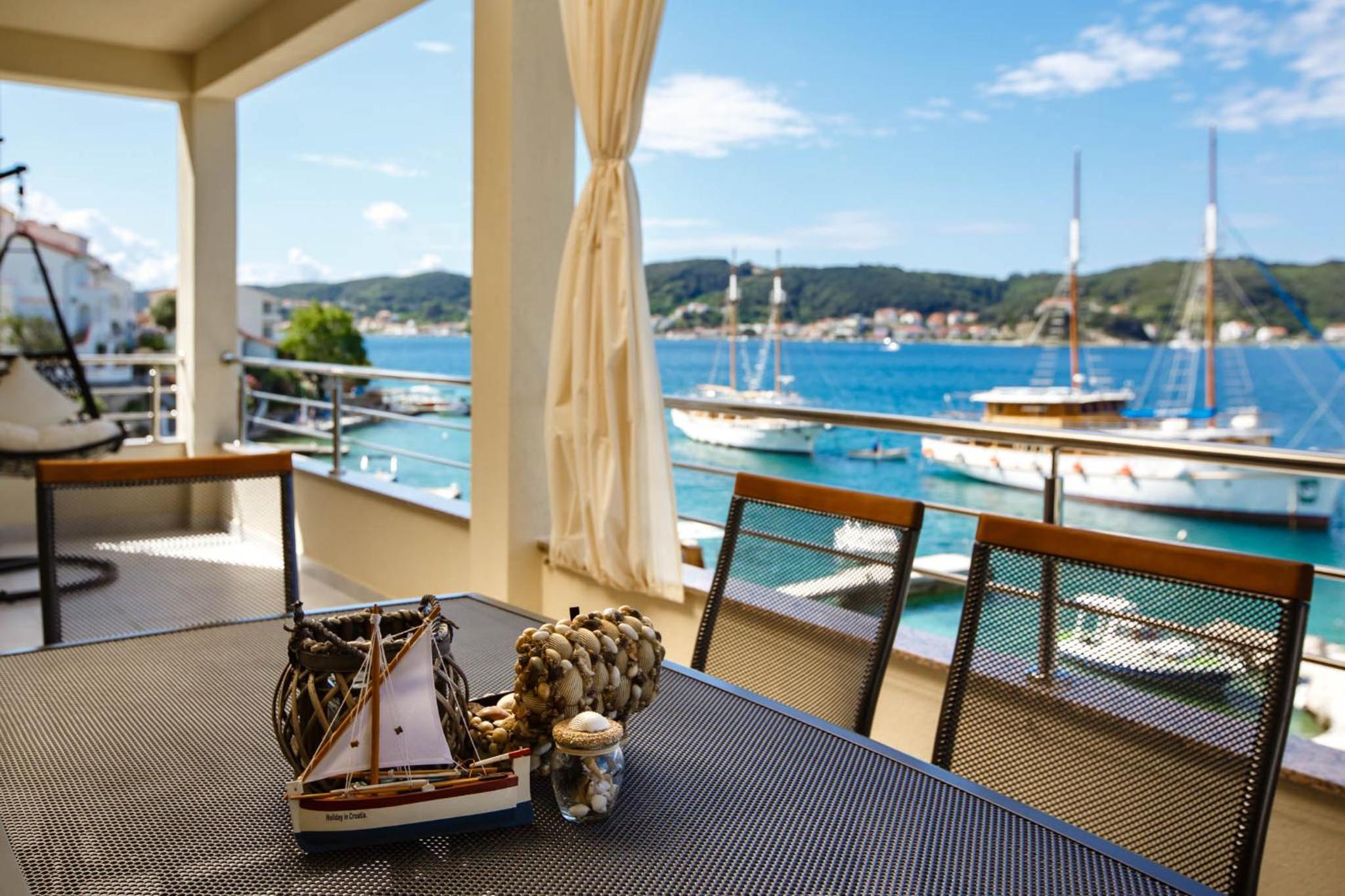 Apartment with Sea View