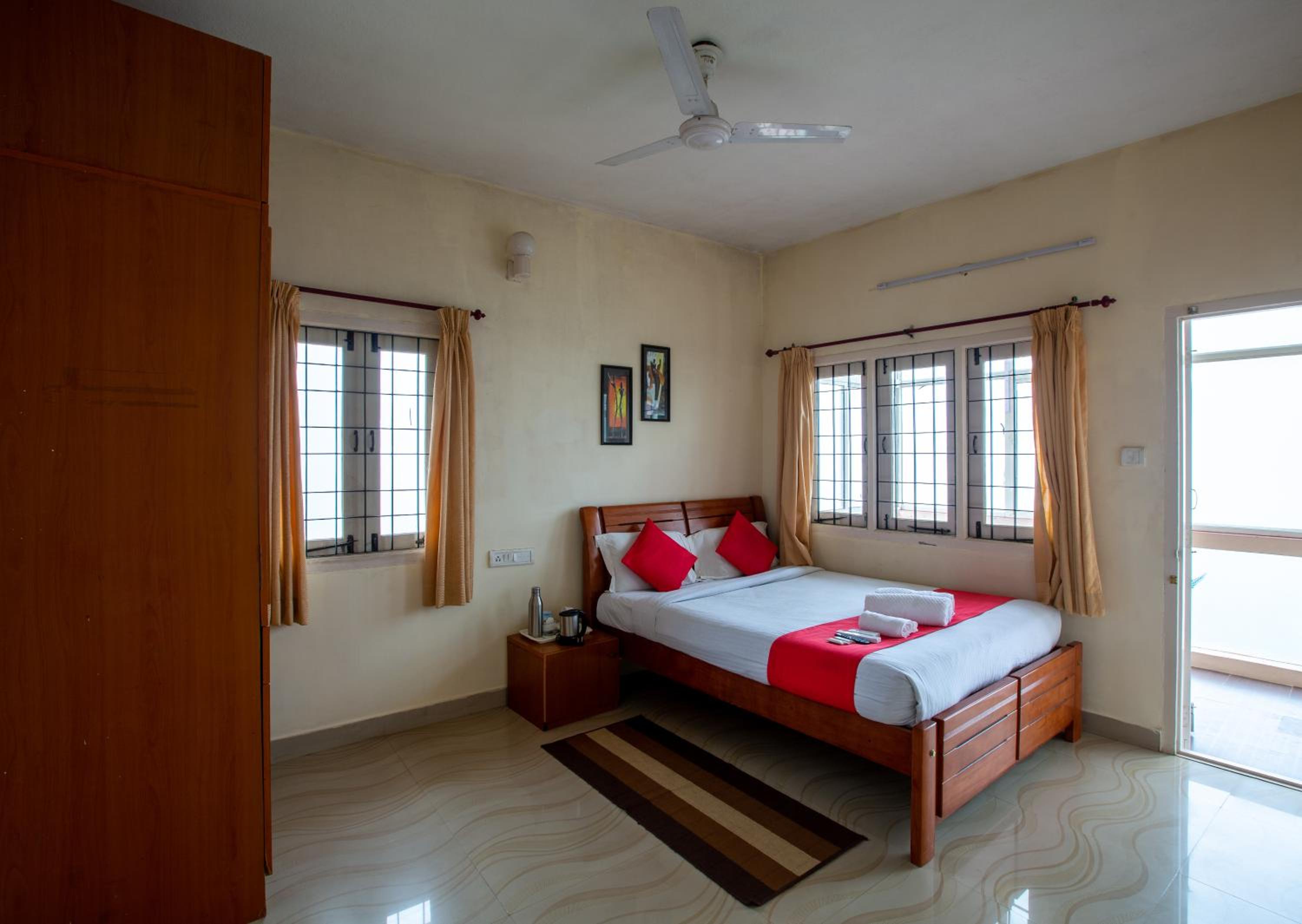 Double Room with Mountain View - Photo 17
