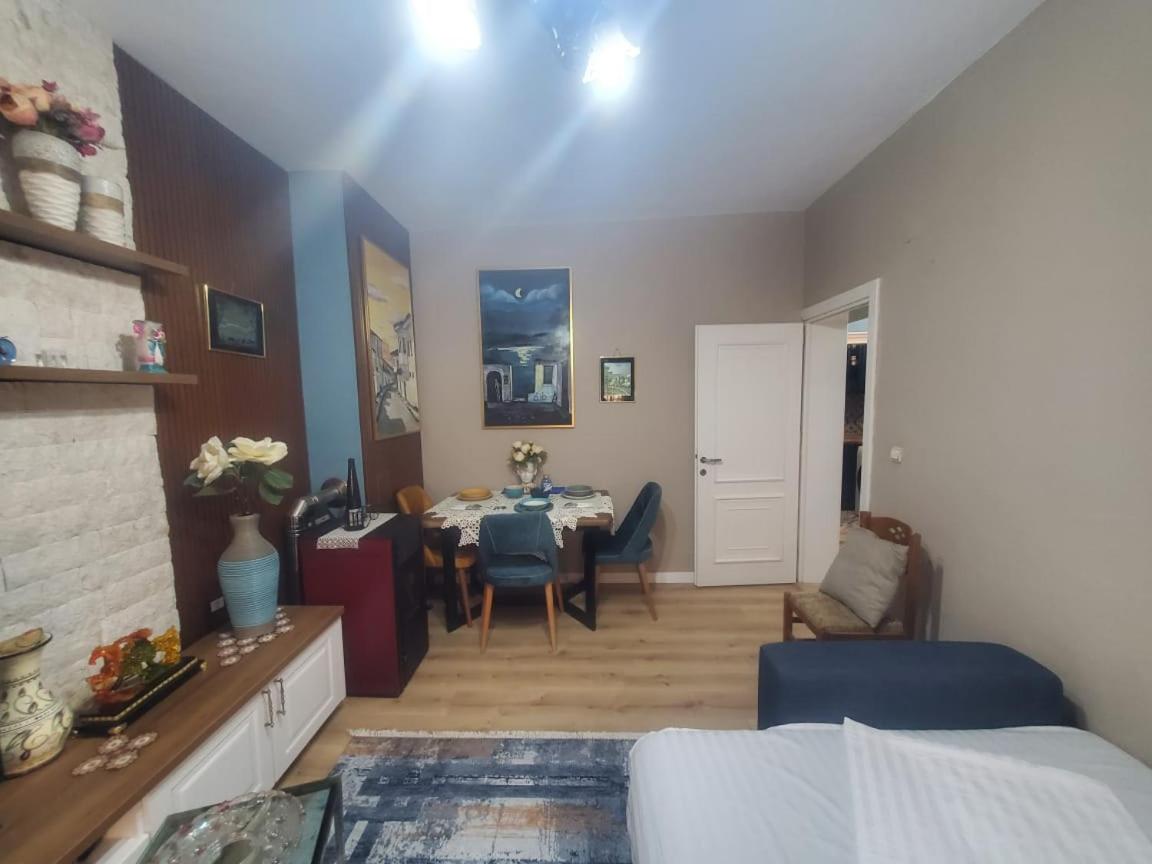Two-Bedroom Apartment photo 2