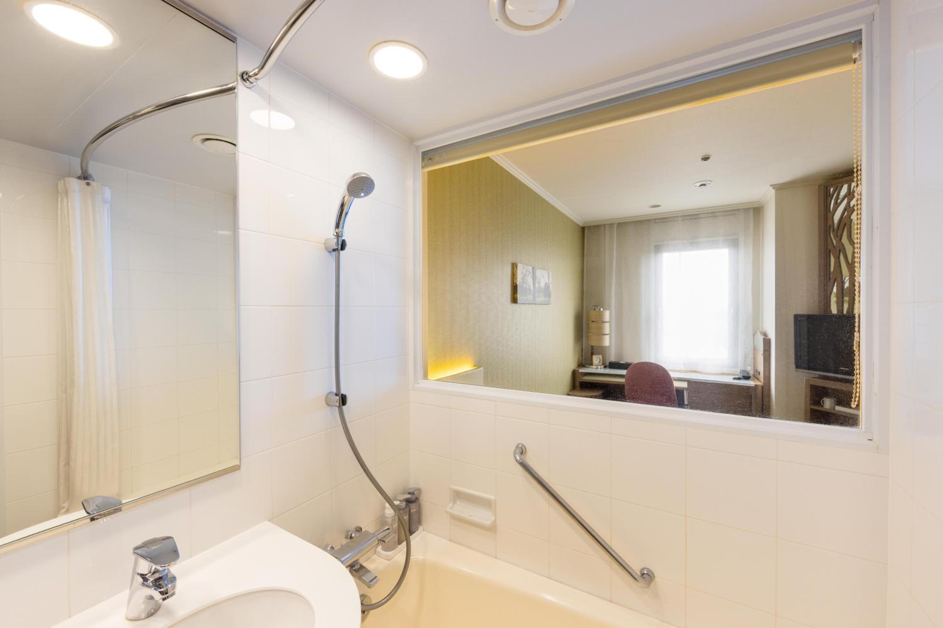 Standard Double Room - Non-Smoking photo 3