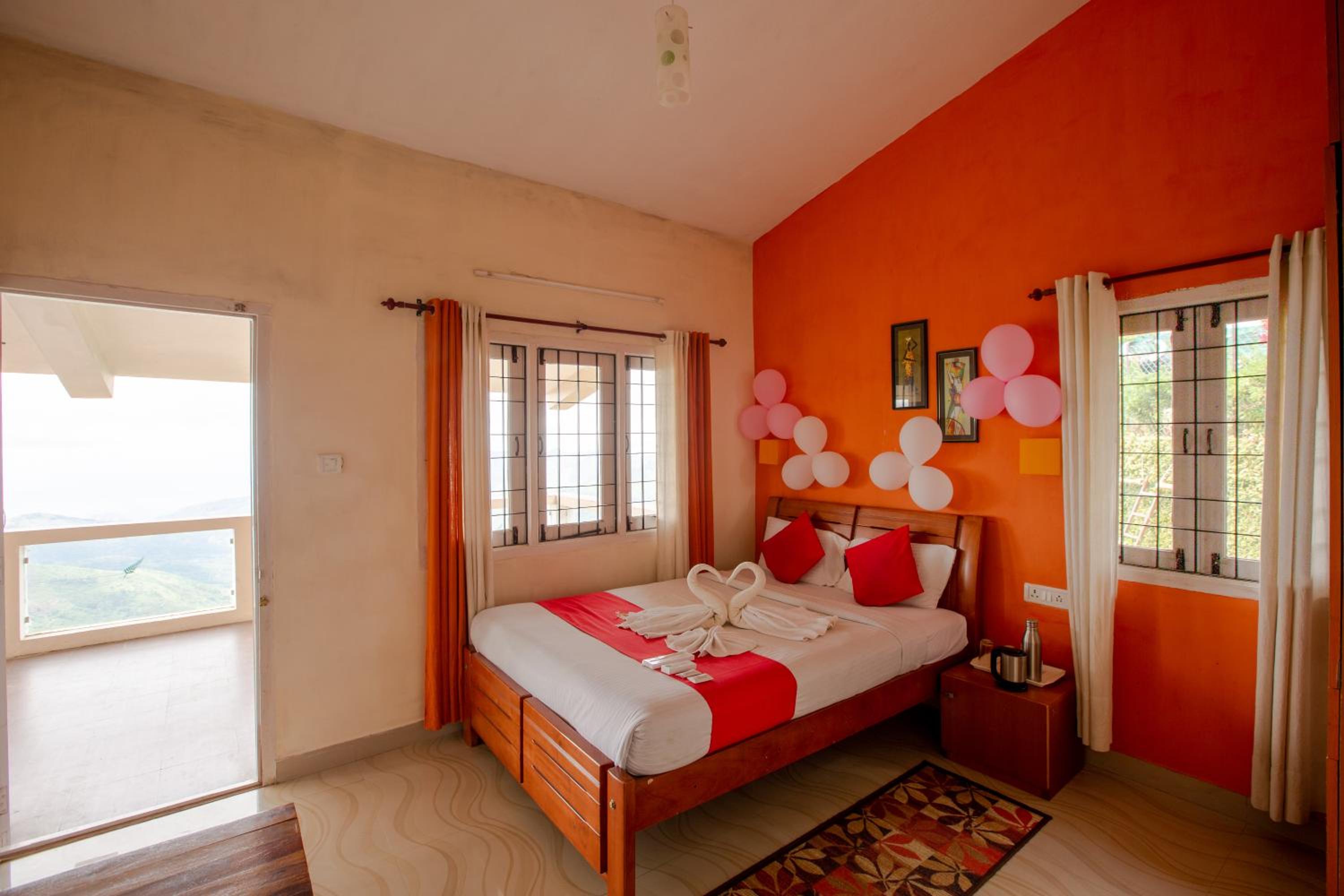 Double Room with Mountain View - Photo 14