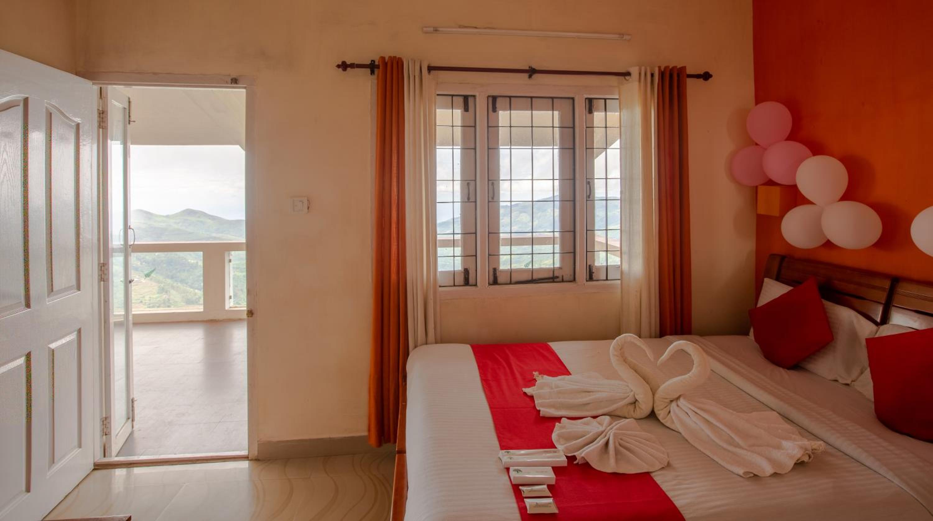 Double Room with Mountain View - Photo 13