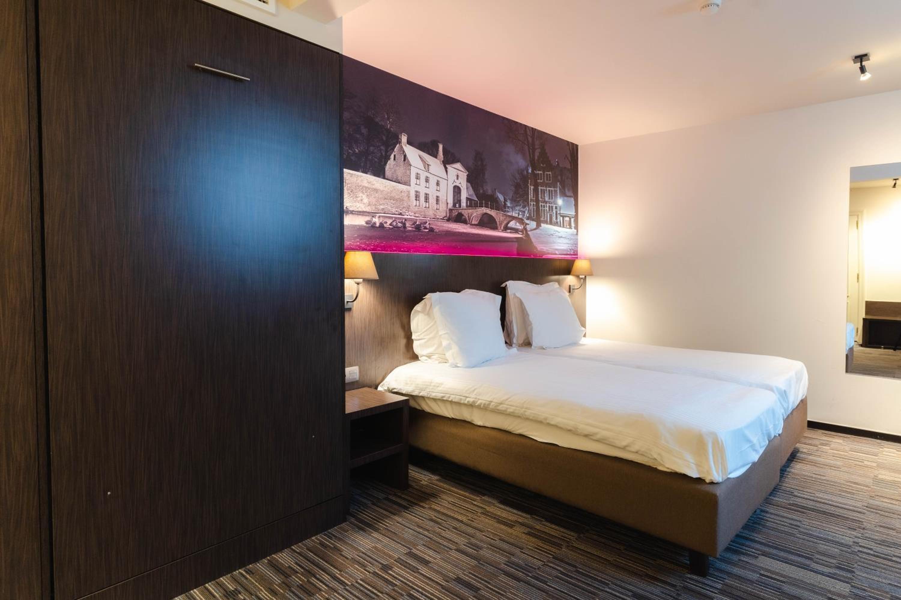Standard Twin Room - Photo 3