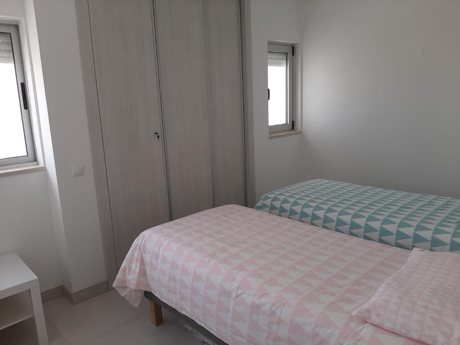 One-Bedroom Apartment - Photo 3