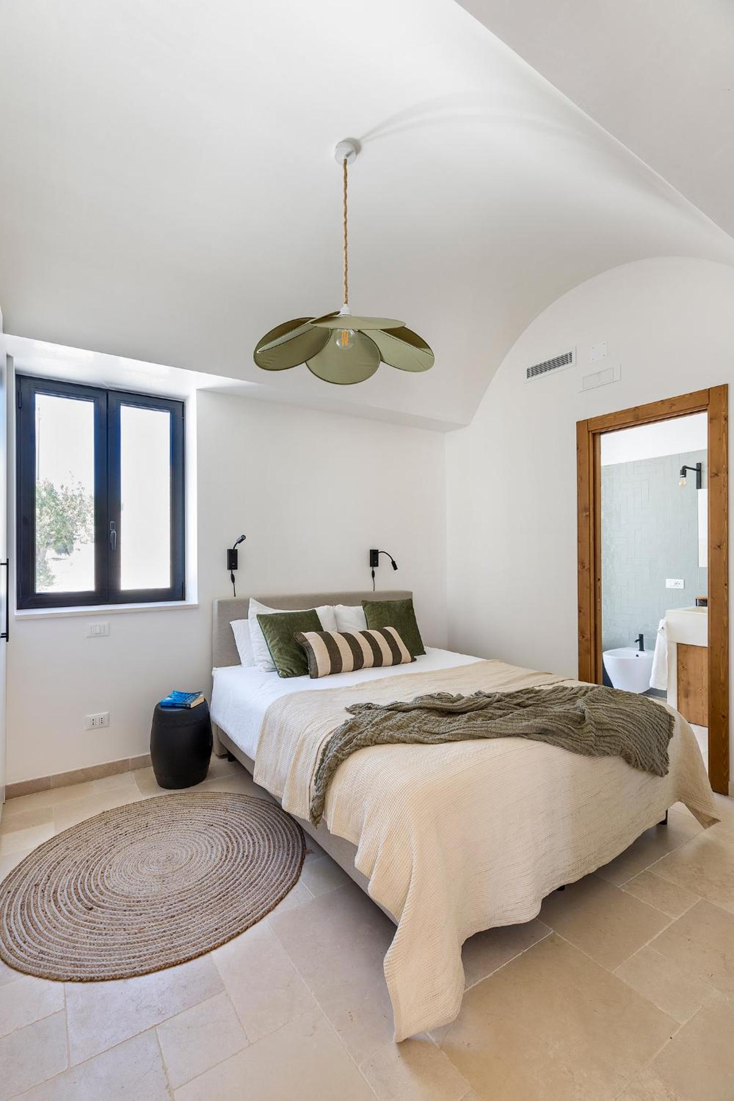 Three-Bedroom Villa photo 1