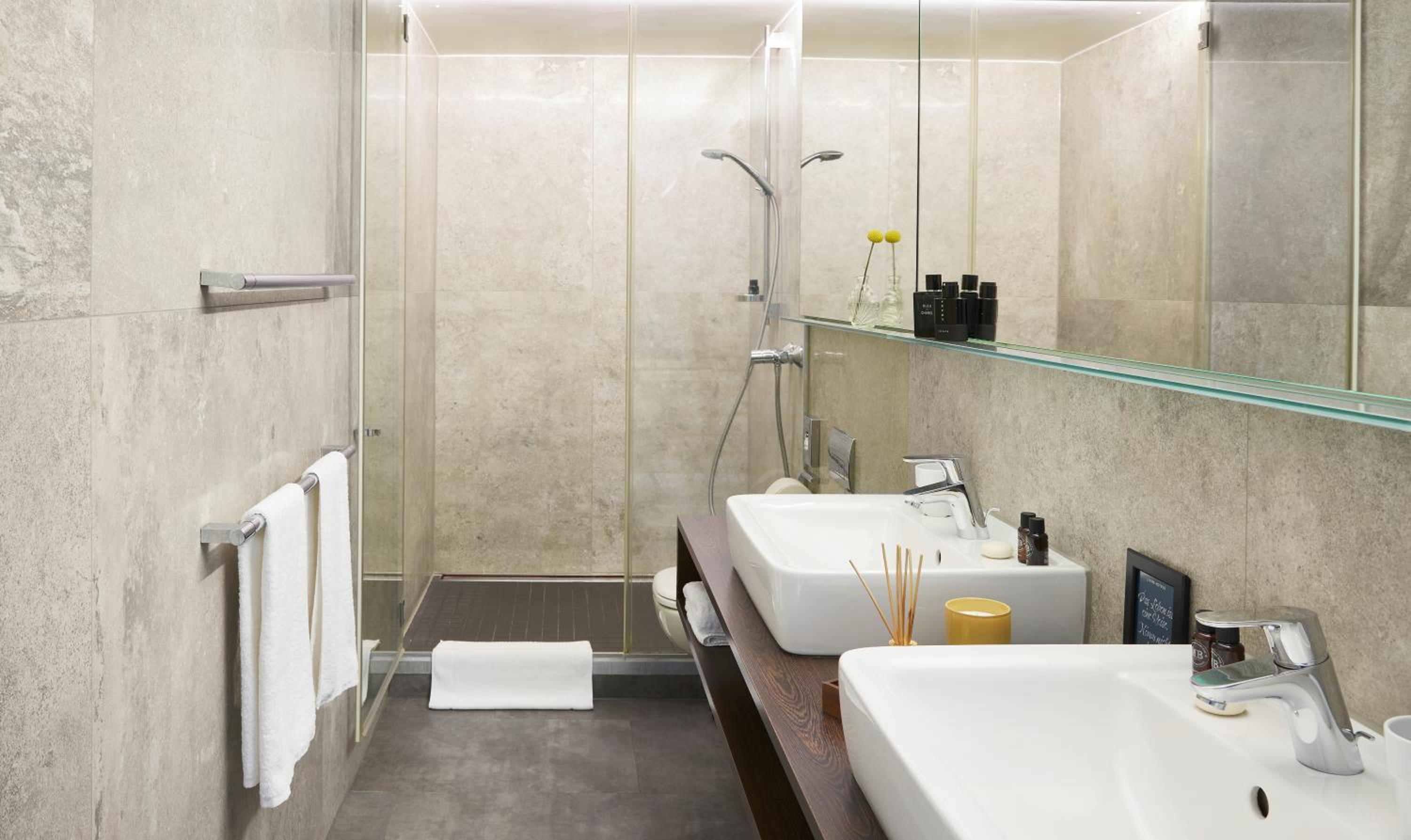 Business Double Apartment - Long Stay photo 2
