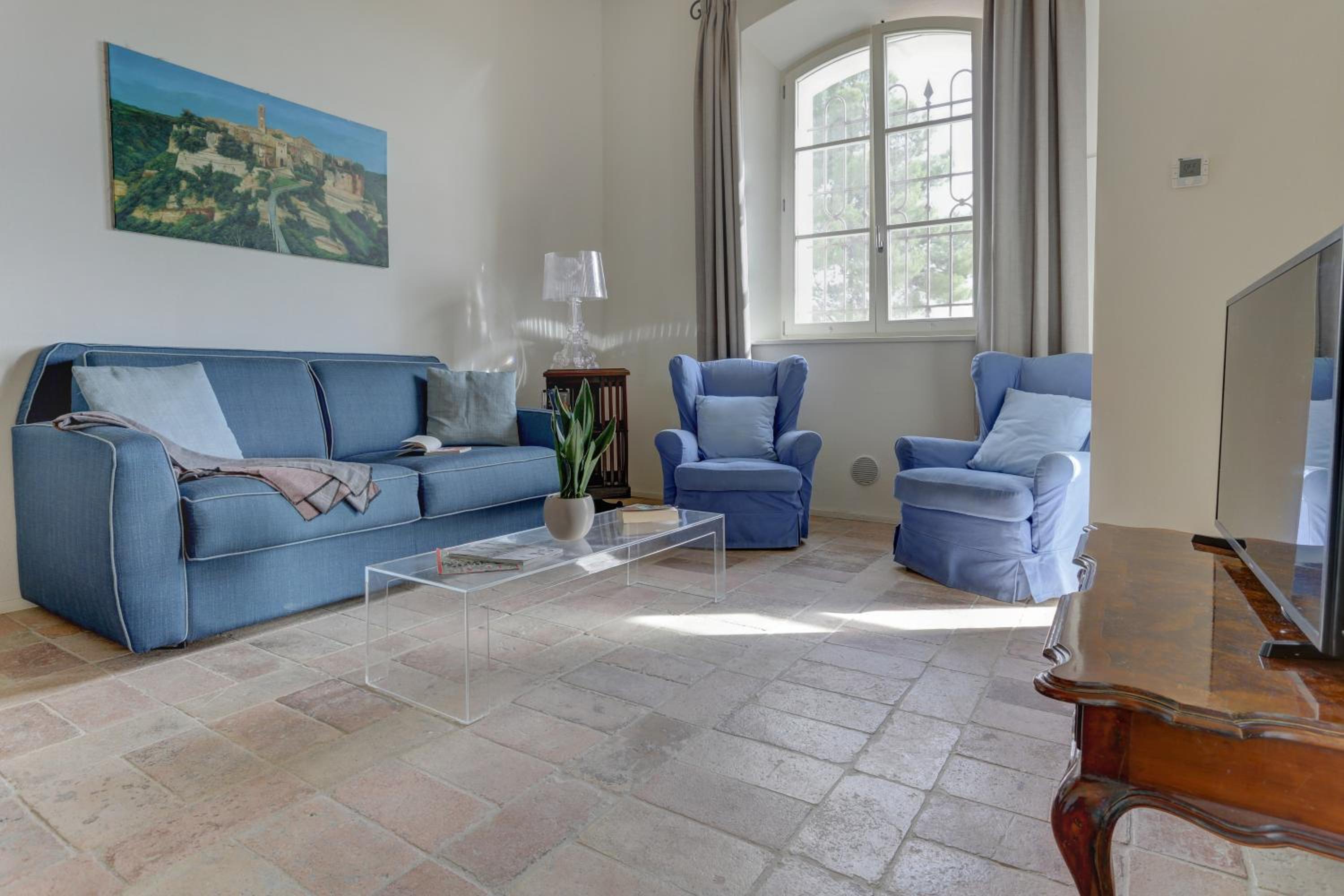 Two-Bedroom Apartment (4 Adults) - Split Level photo 2