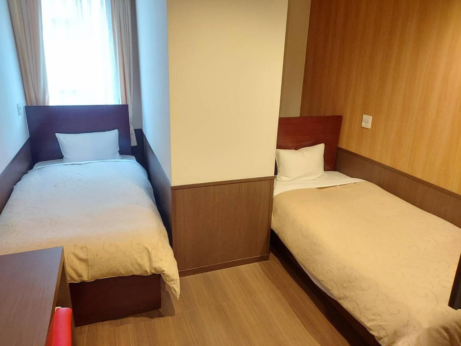 Economy Twin Room