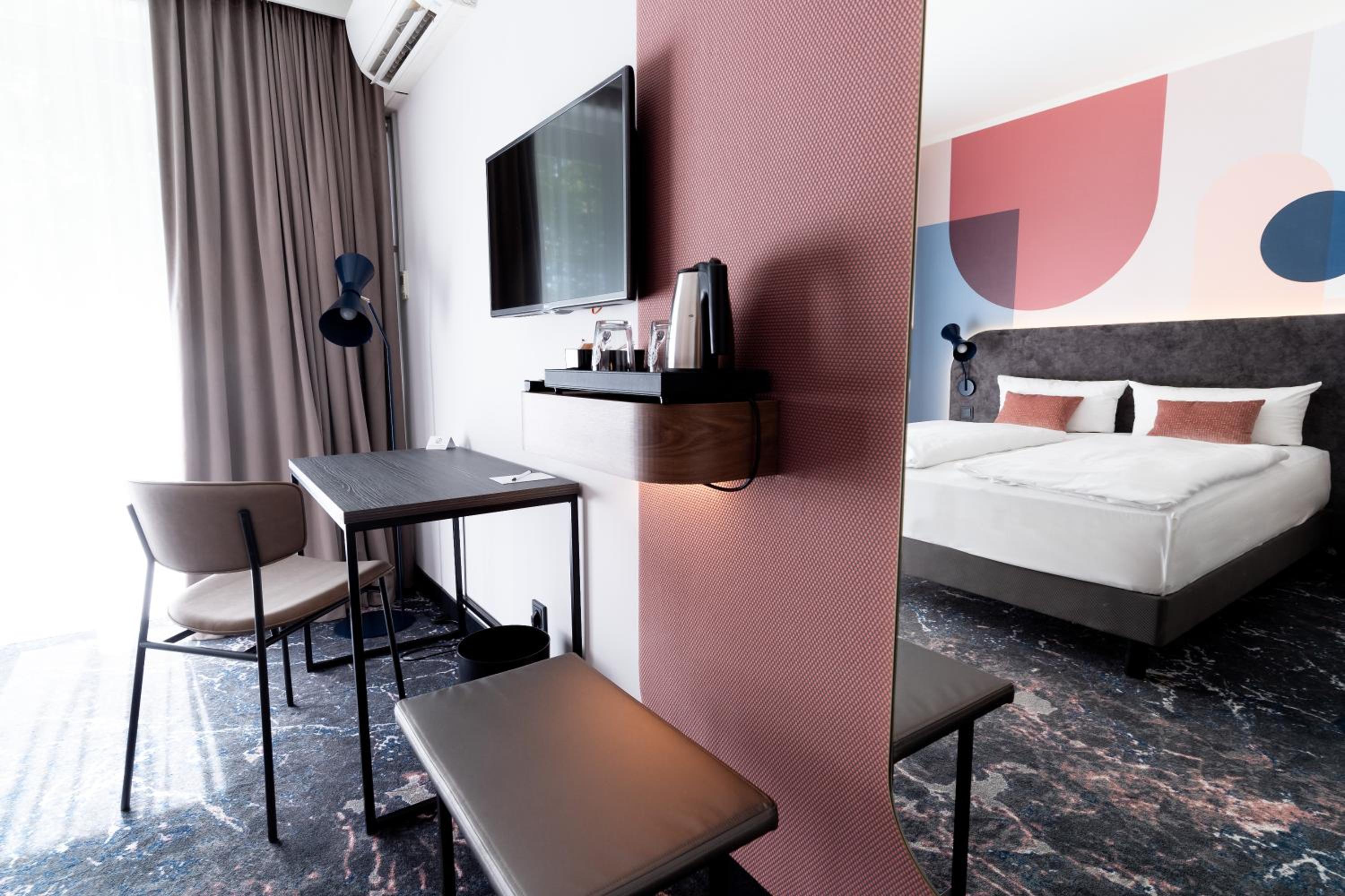 Standard Double Room - Photo 7