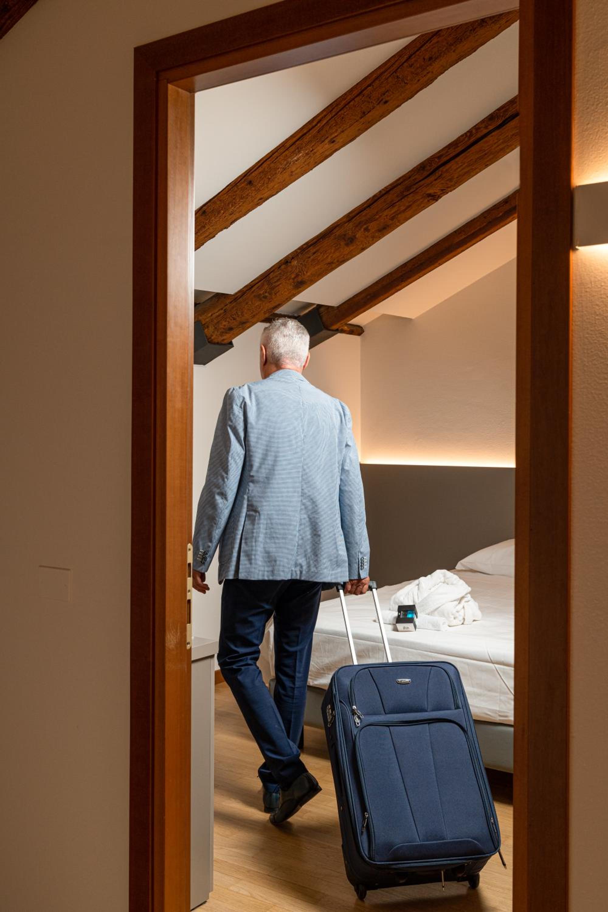 Deluxe Single Room