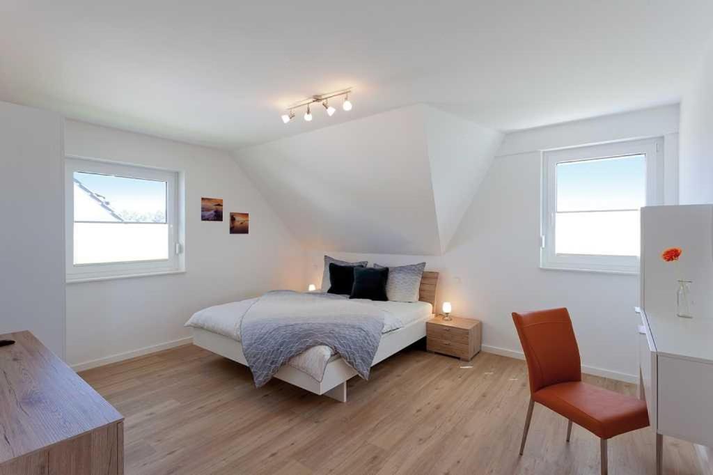 Three-Bedroom House photo 2