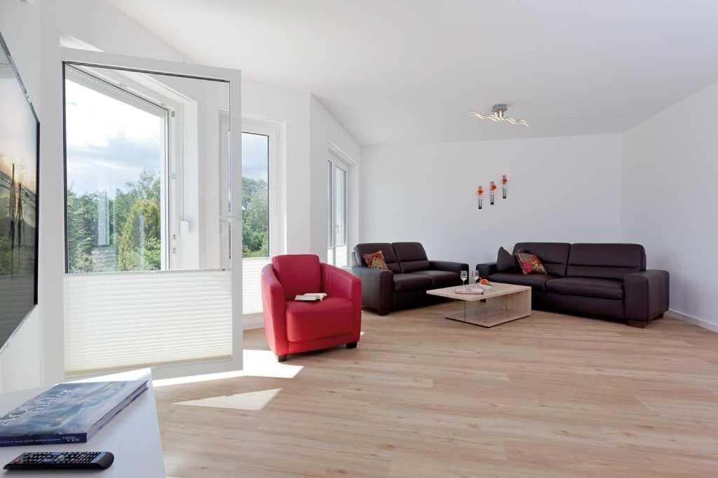 Three-Bedroom House photo 1