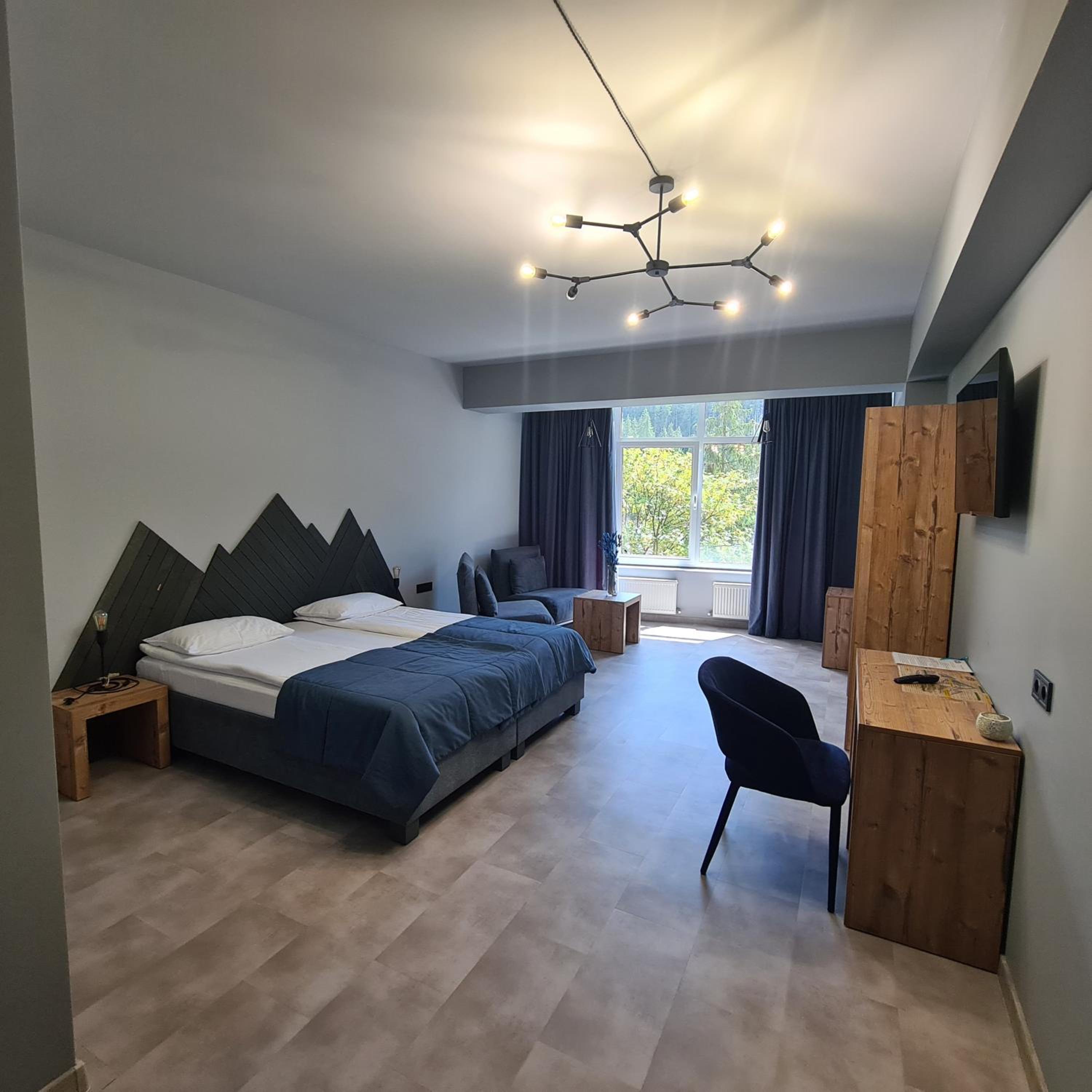 Quadruple Room with Mountain View