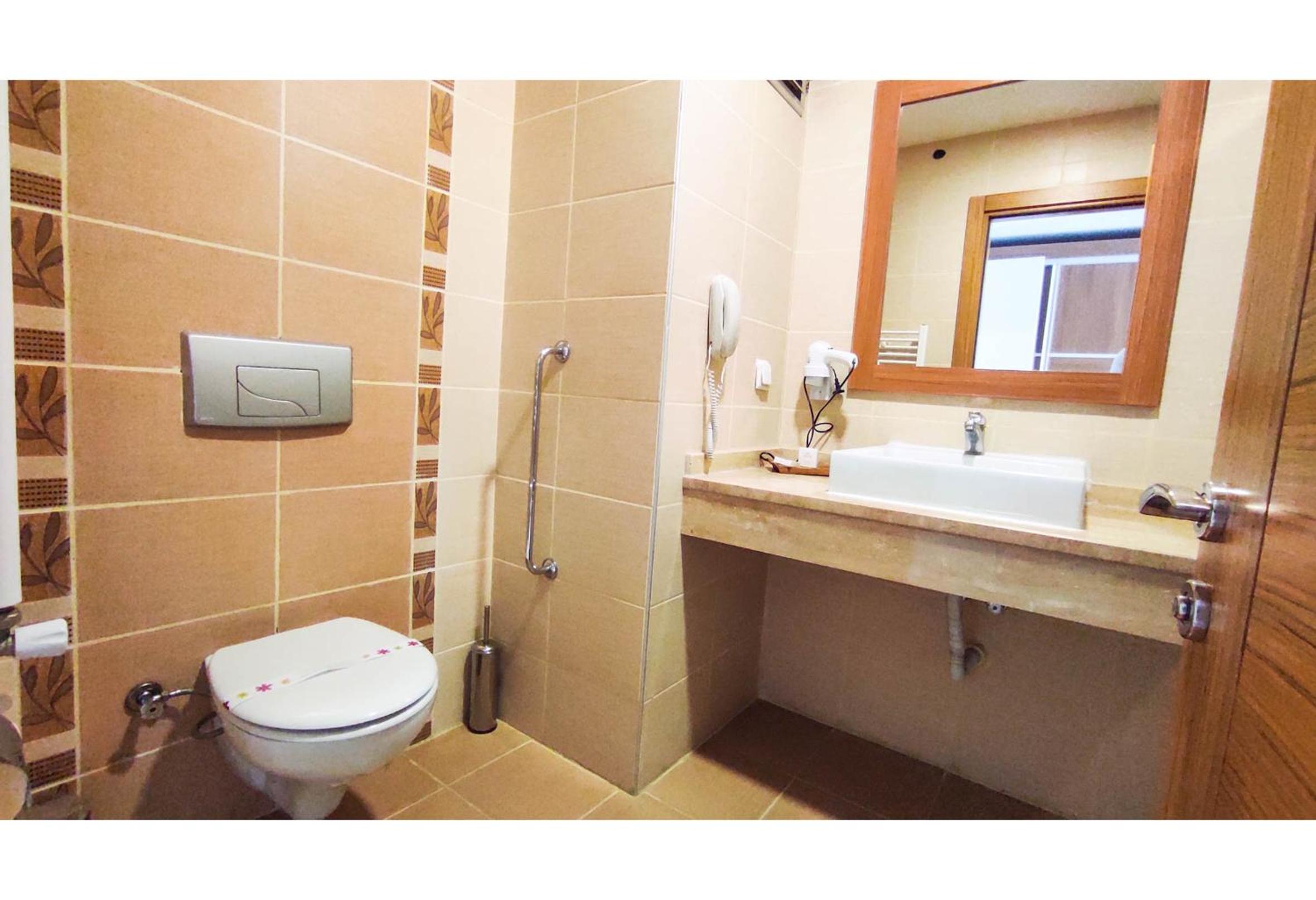 Standard Triple Room photo 3