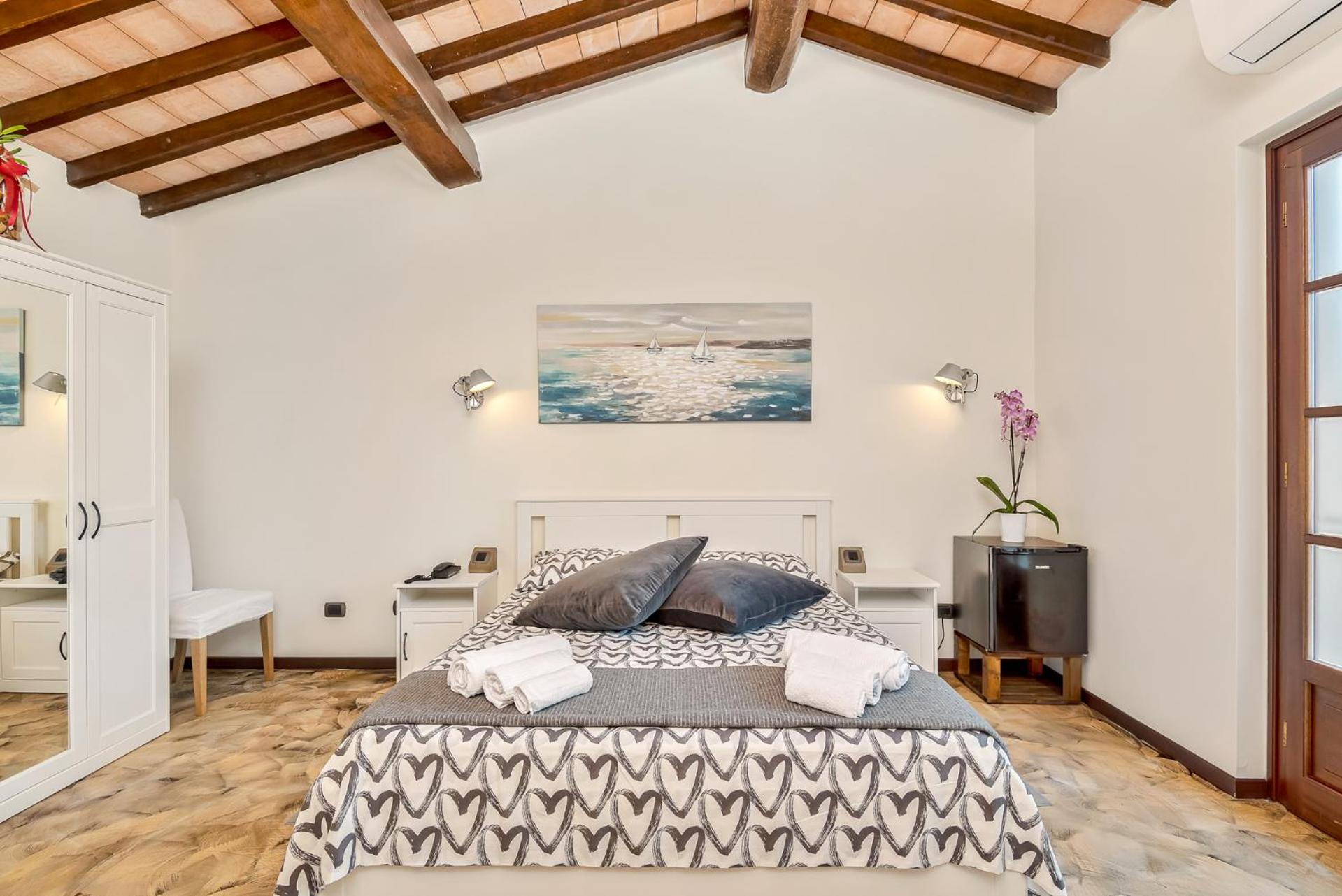 Comfort Triple Room