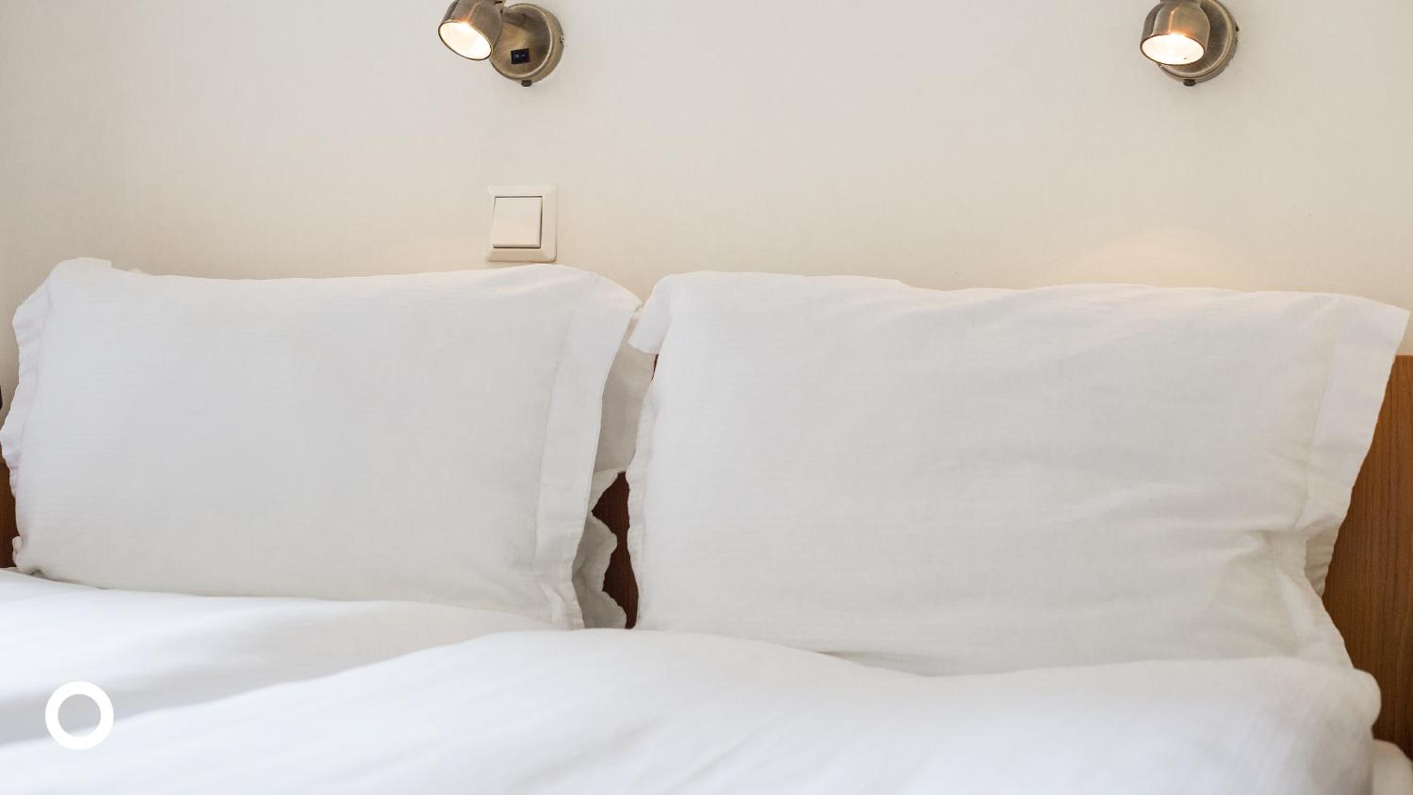 Standard Double or Twin Room - Photo 1