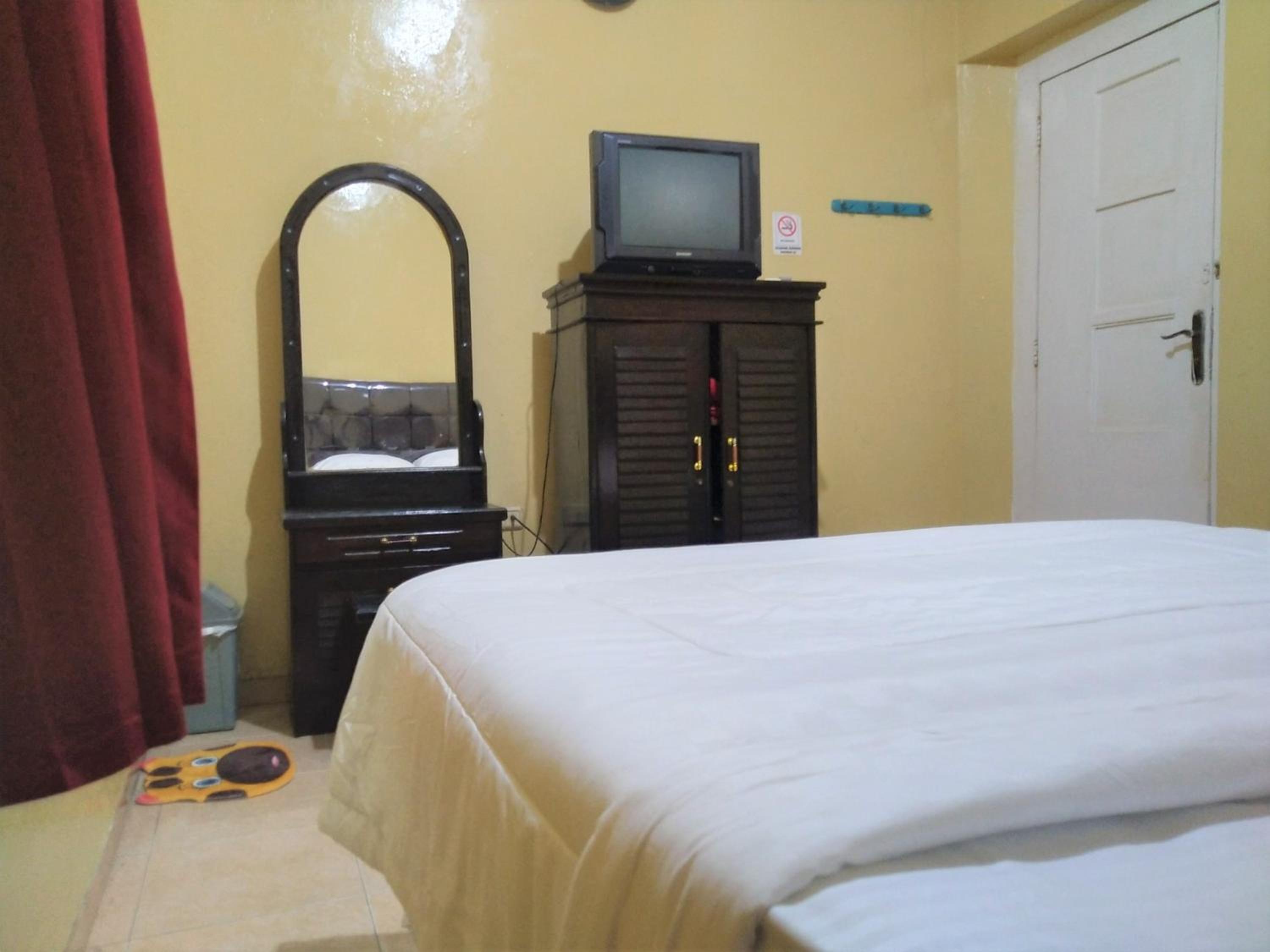 Standard Double Room - Photo 6