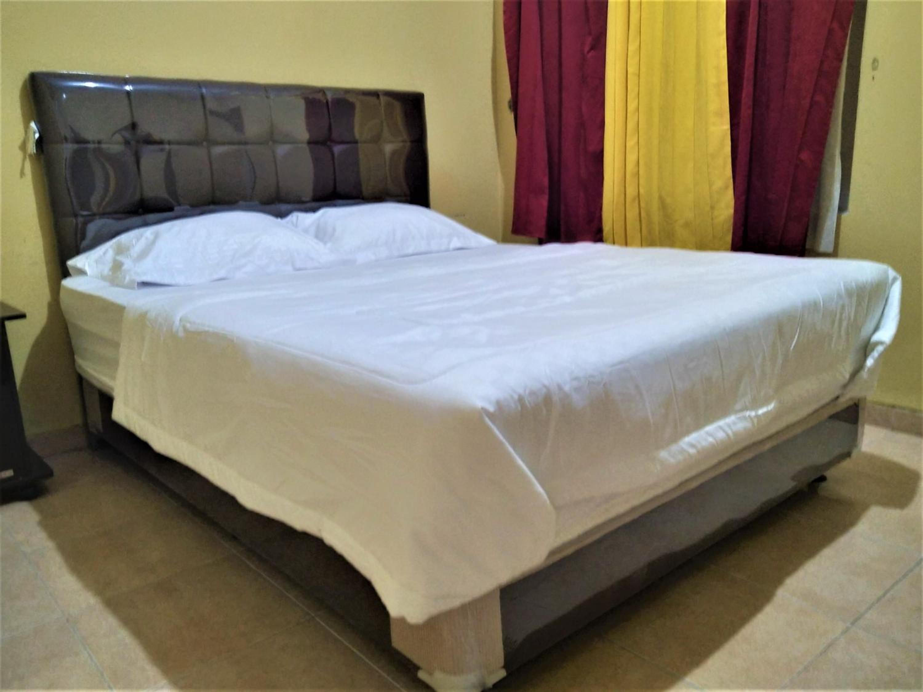Standard Double Room - Photo 11