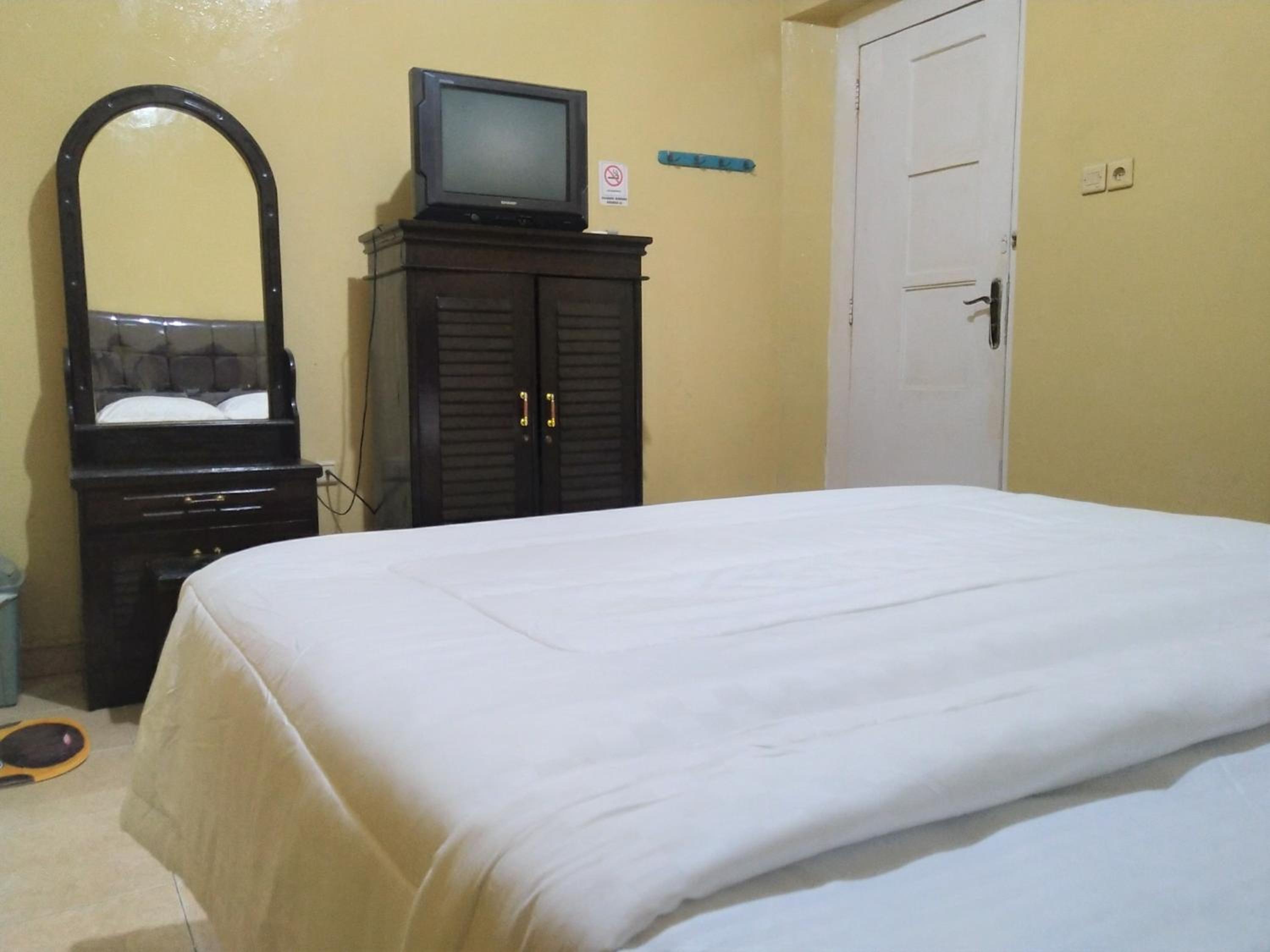 Standard Double Room - Photo 14