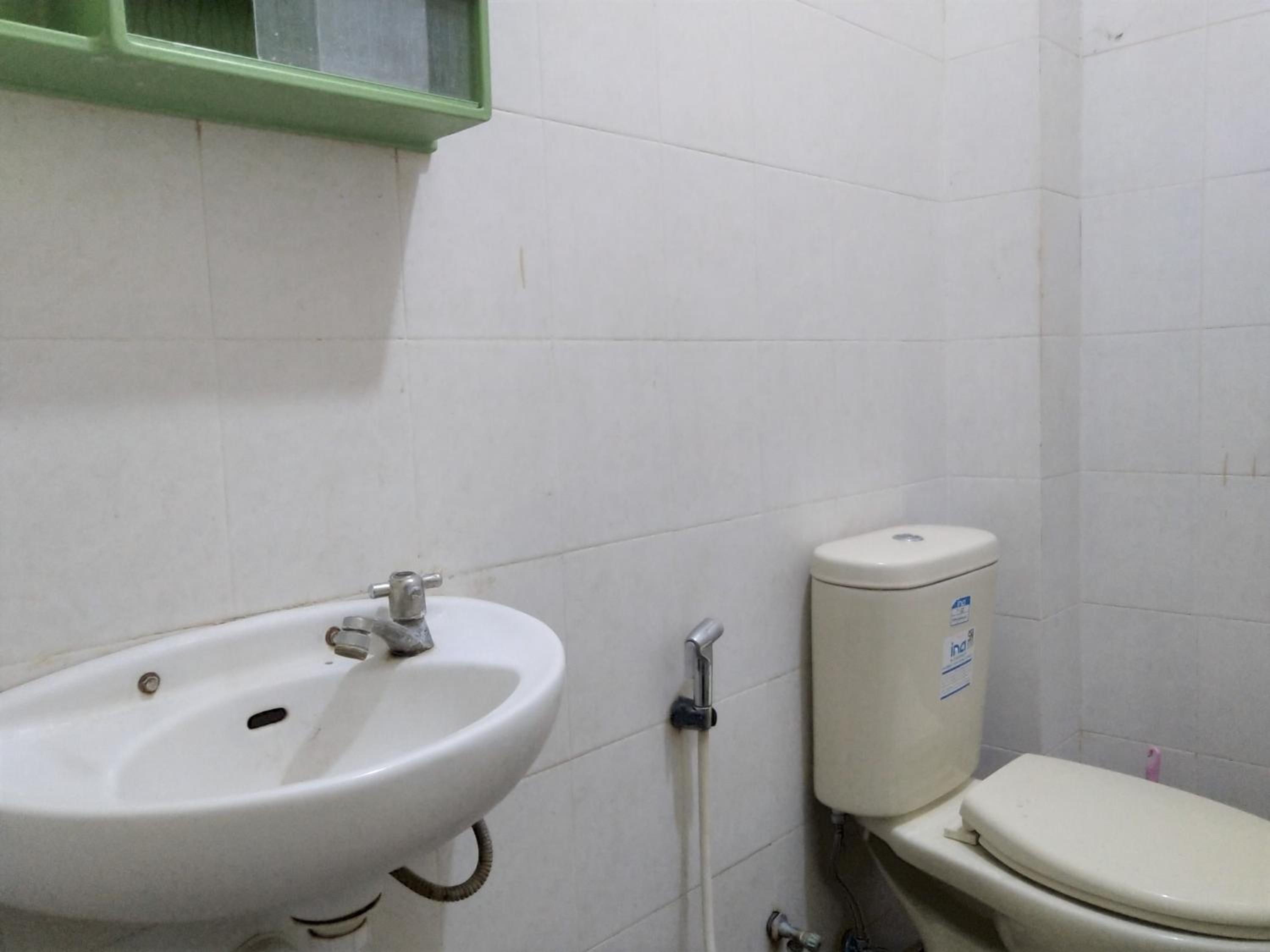 Standard Double Room - Photo 17